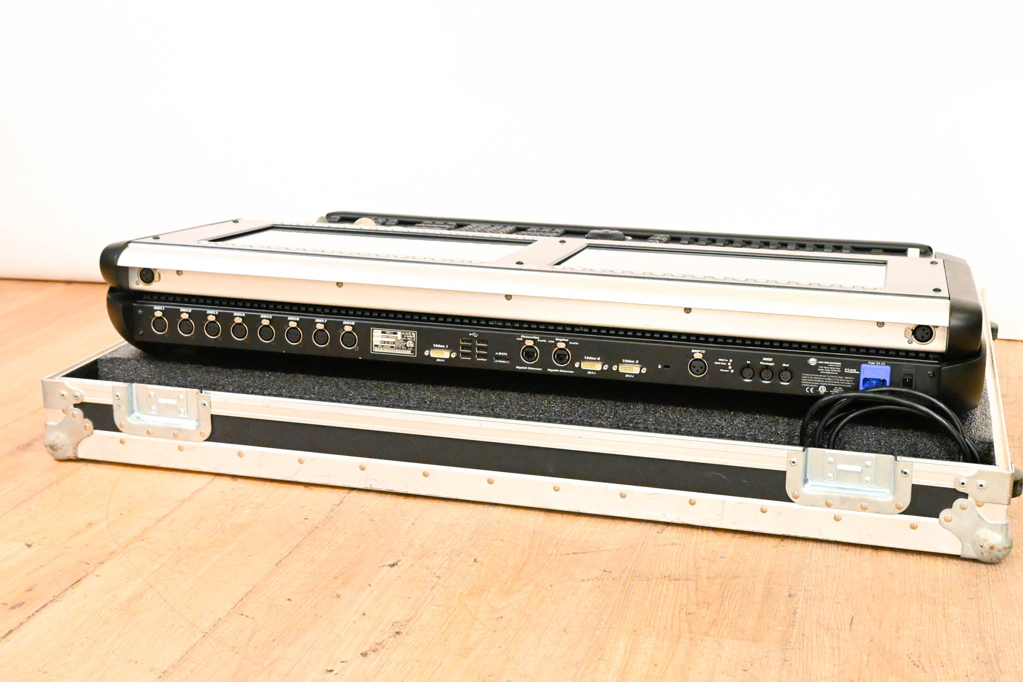 High End Systems Hog 4 Lighting Control Console with Road Case