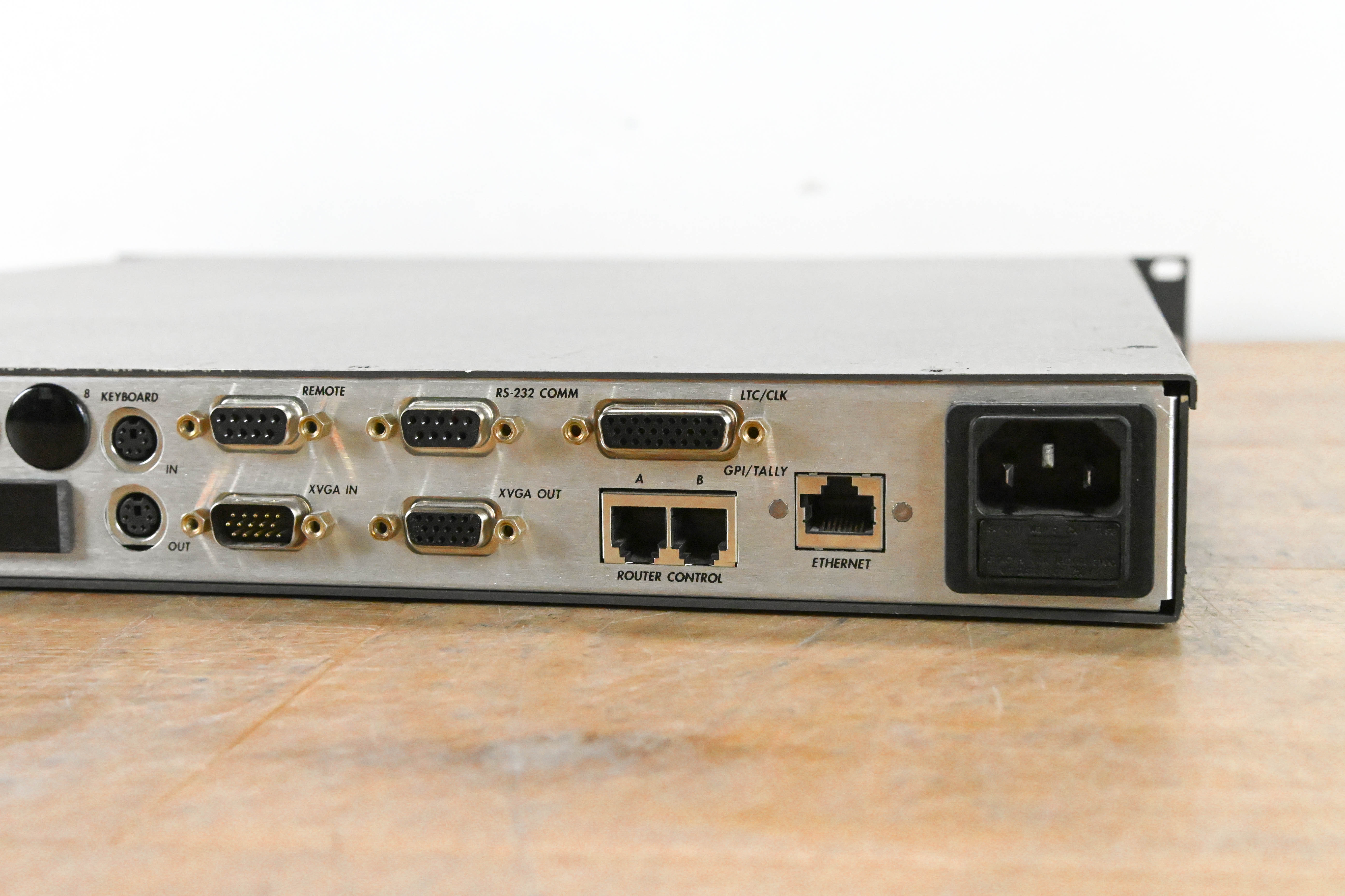 Videotek VTM-420HD/SD Multi-Format Monitor