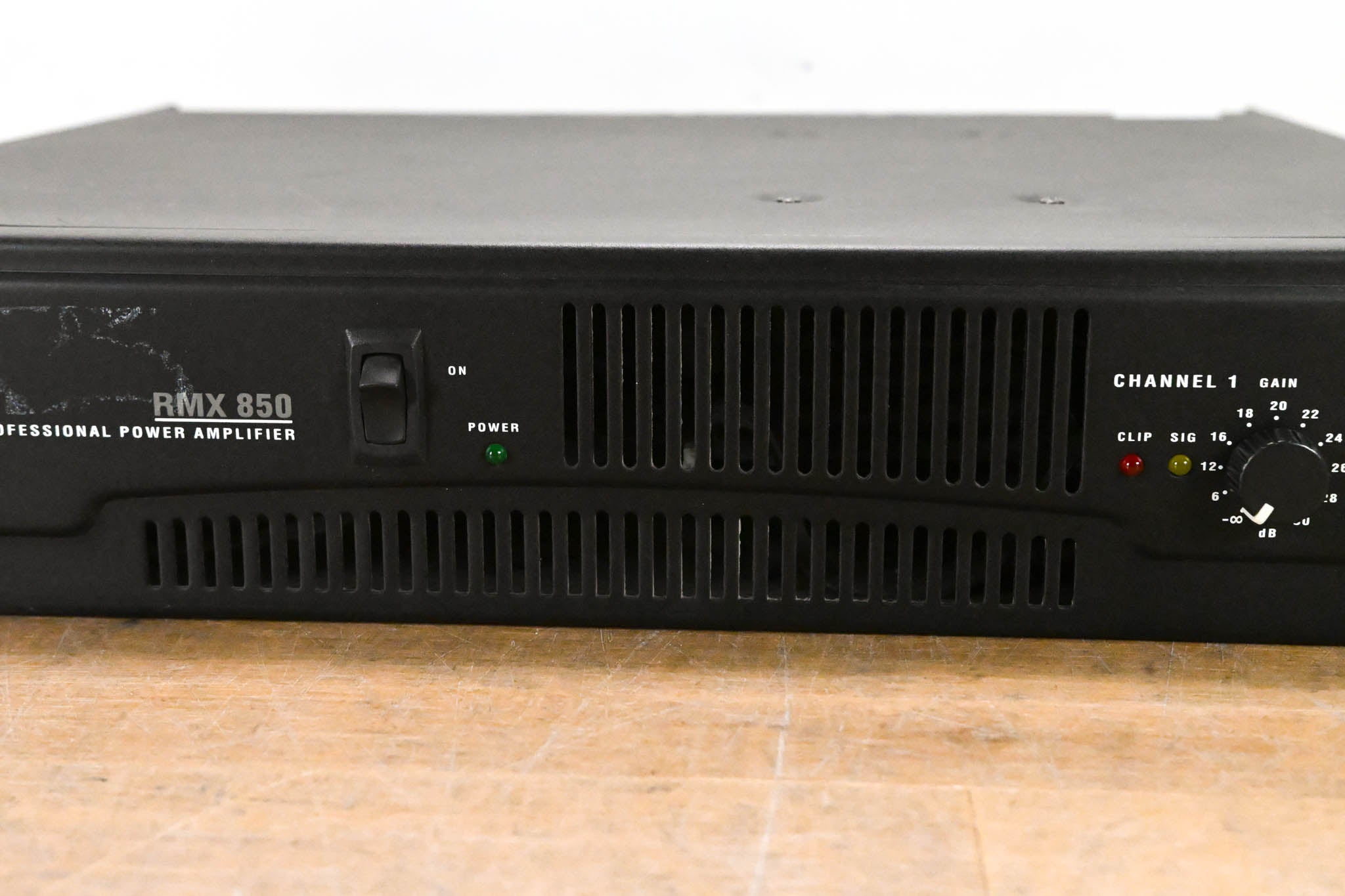 QSC RMX850 2-Channel Power Amplifier