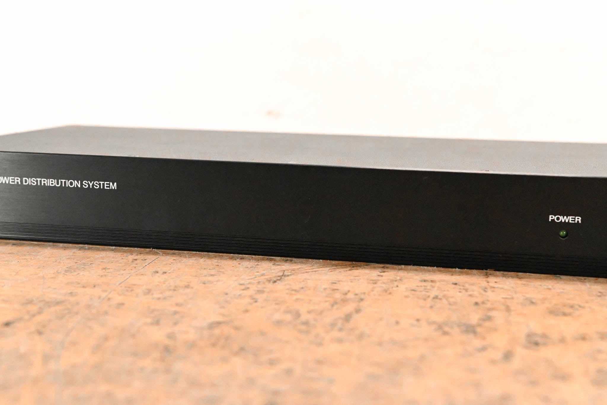Shure UA844SWB Antenna Distribution System - 470-952 MHz NO POWER SUPPLY