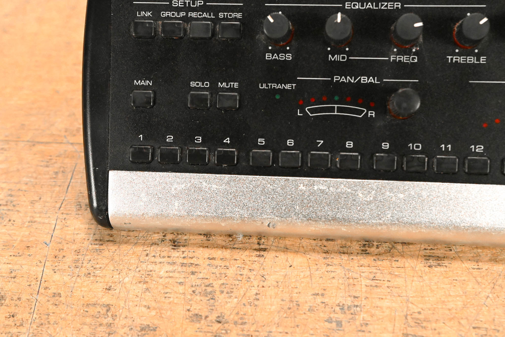 Behringer Powerplay P16-M 16-Channel Digital Personal Mixer