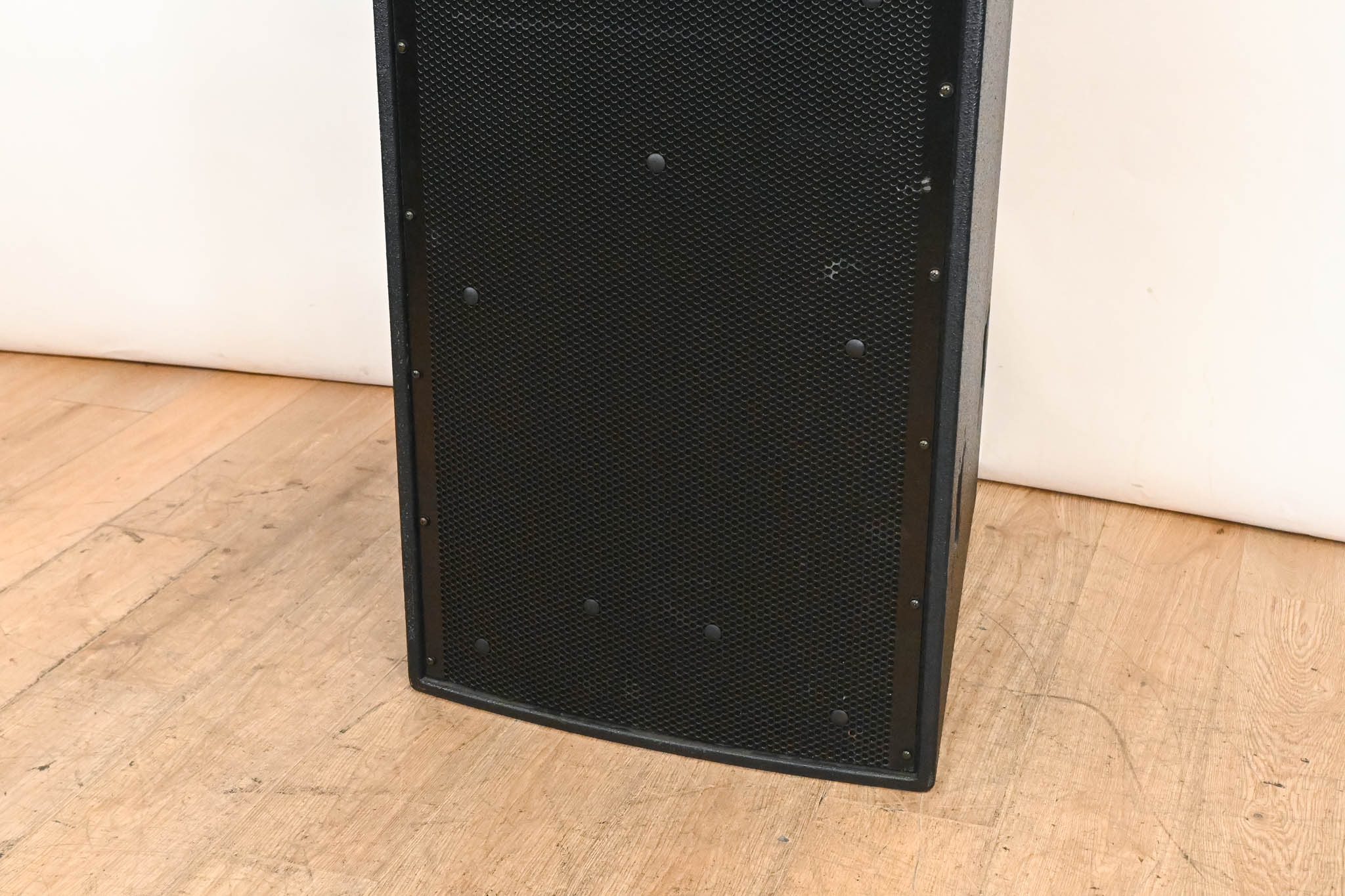 Electro-Voice (EV) Xi-2153A/64 X-Array 3-Way Full-Range Loudspeaker