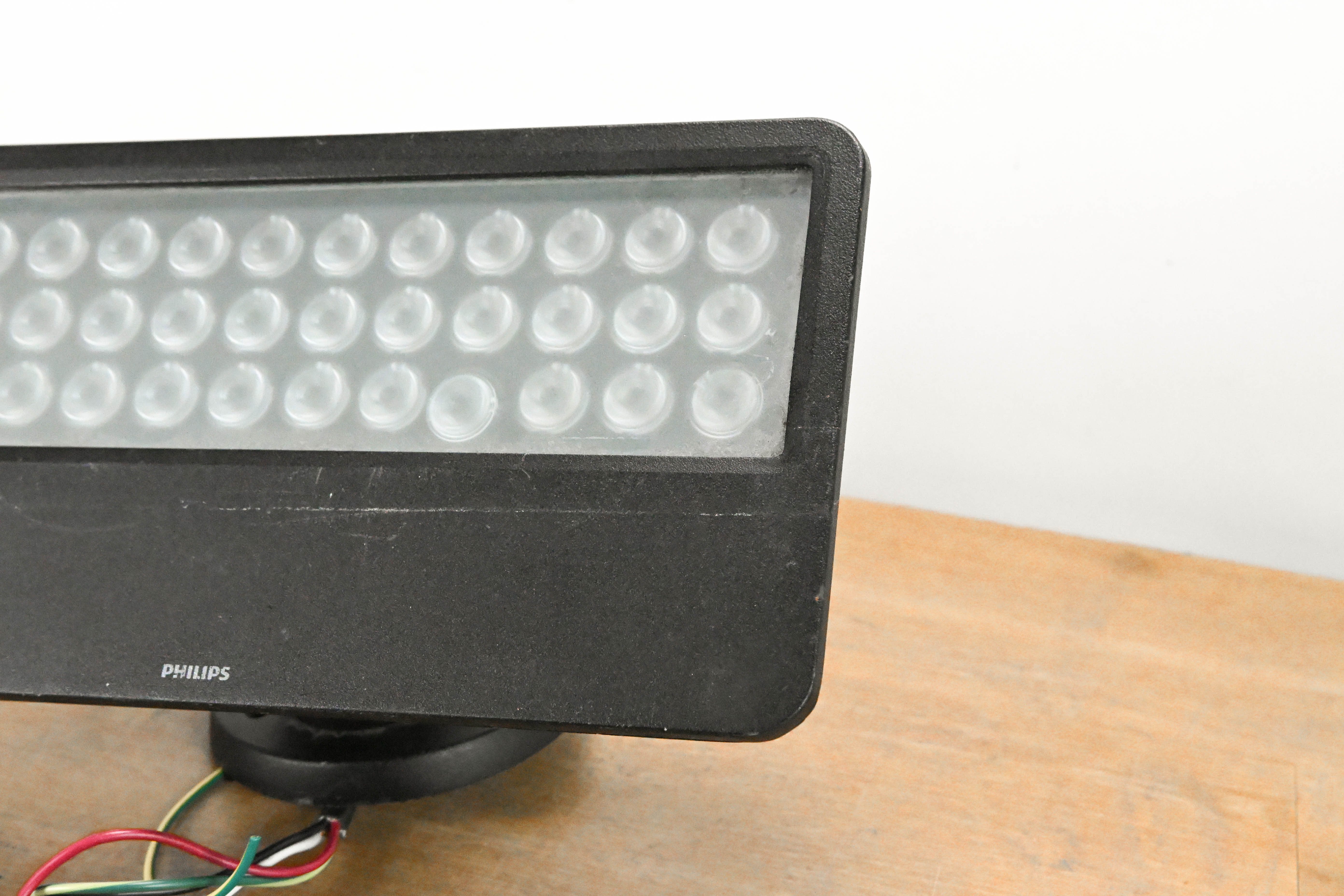 Philips iW Blast12 Powercore Frosted Lens LED Fixture