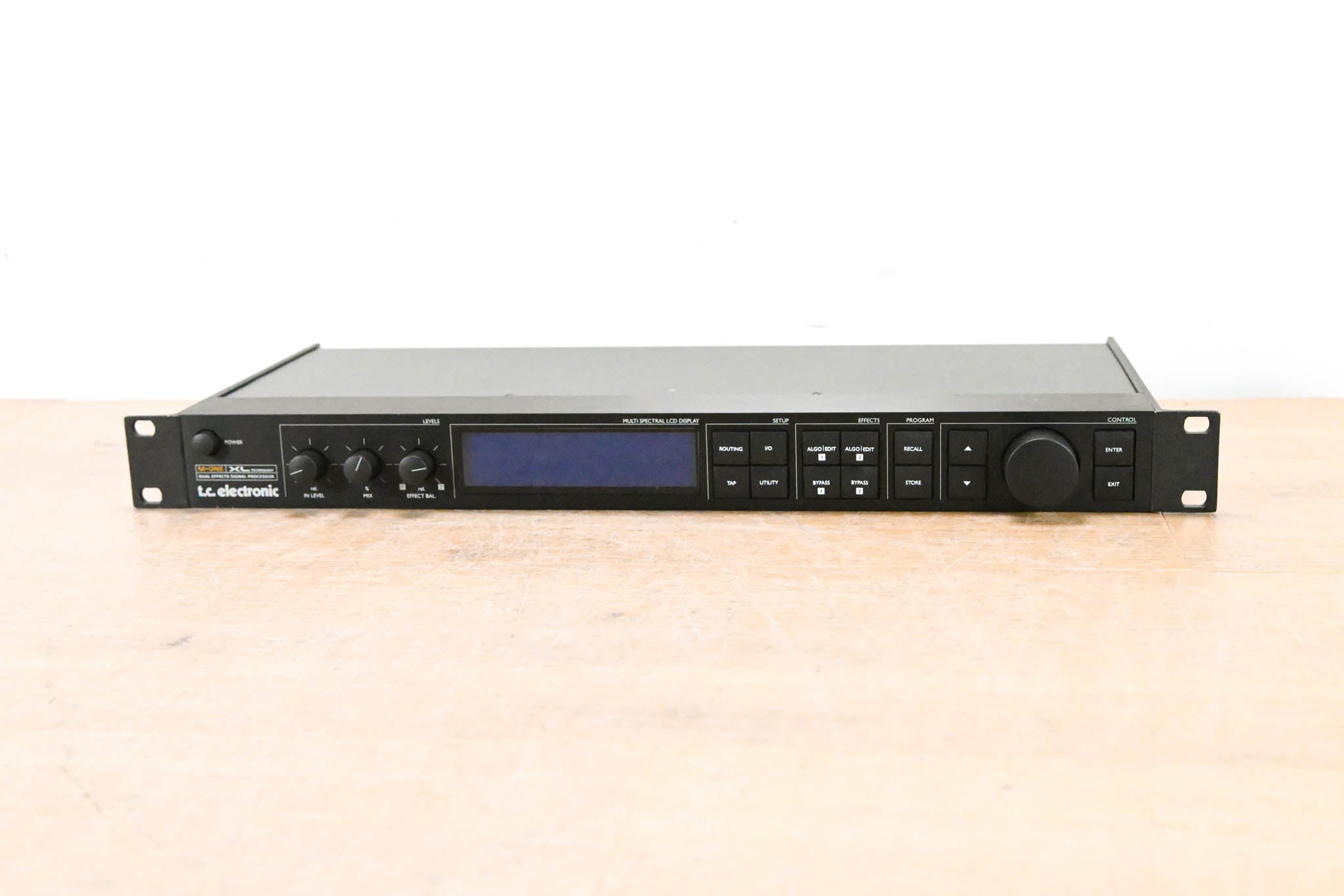 TC Electronic M-ONE XL Dual-Engine Effects Processor