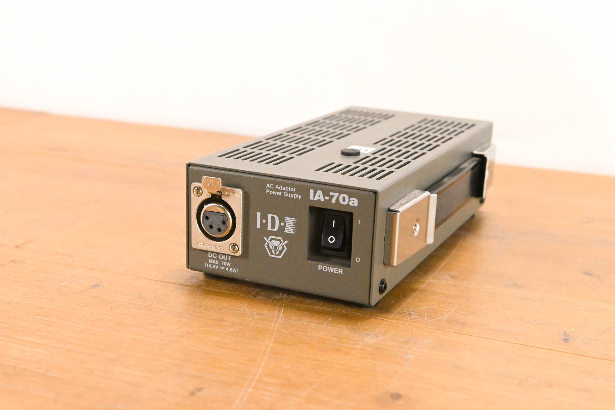 IDX System Technology IA-70a Single-Channel DC Power Supply