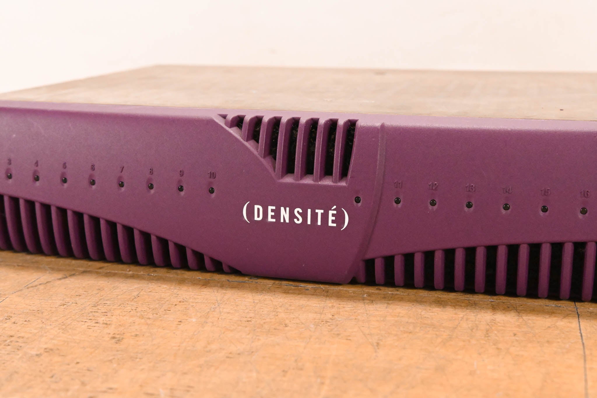 Miranda Densité Housing Frame w/ Cards