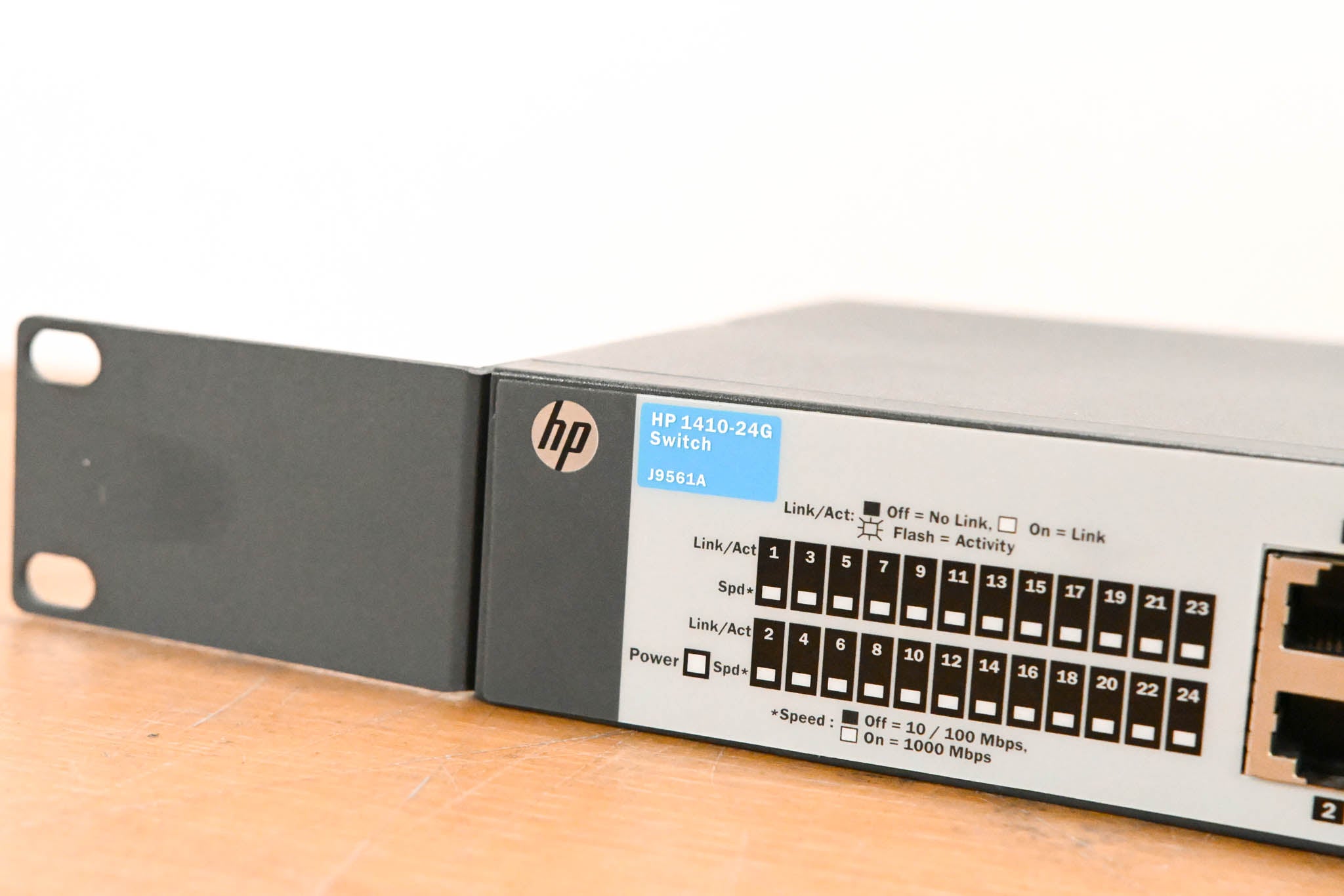 HP 1410-24G 24-Port Network Switch (J9561A)