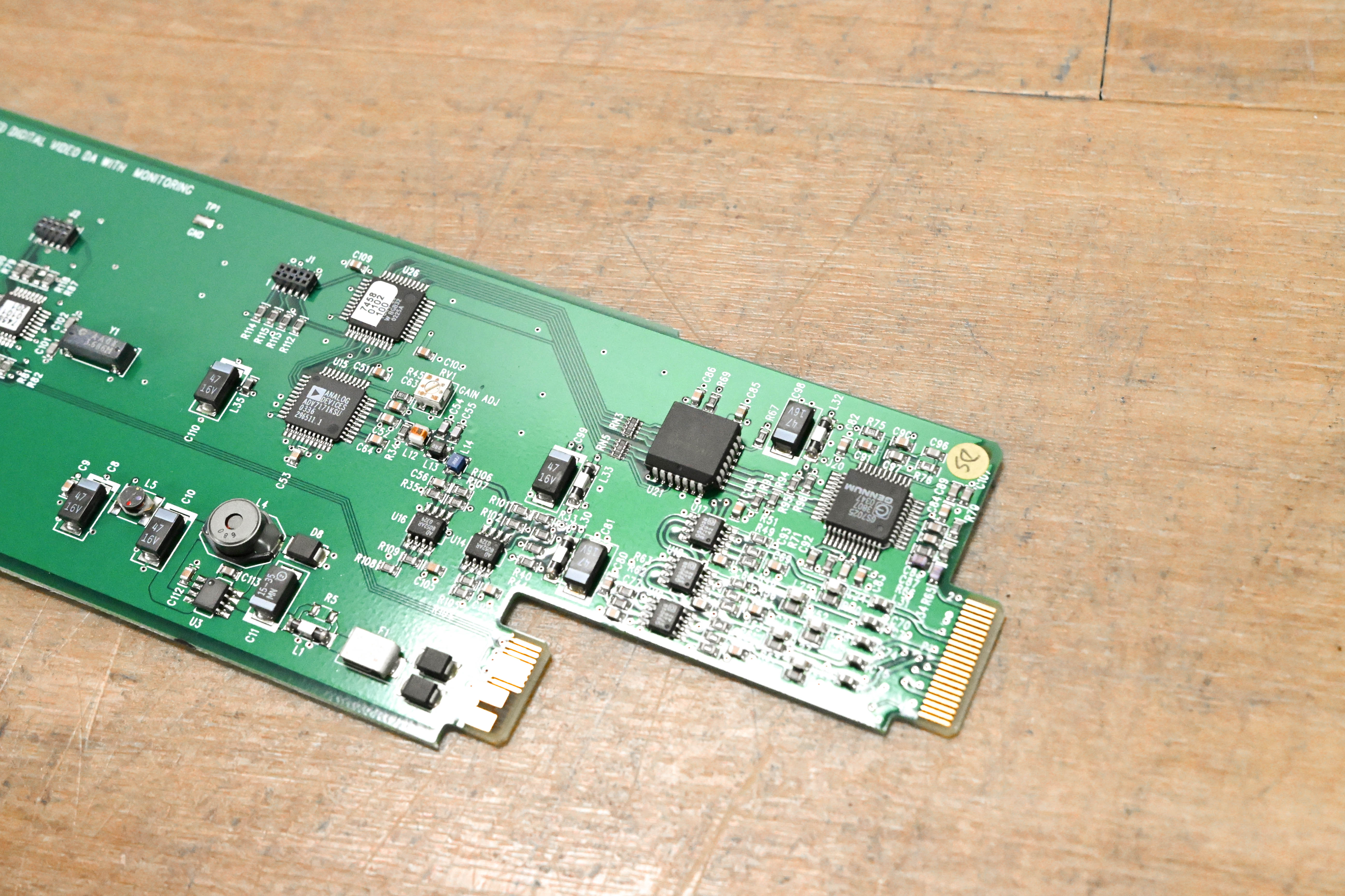 Miranda SDA-1141 Reclocked Digital Video DA with Monitoring Module