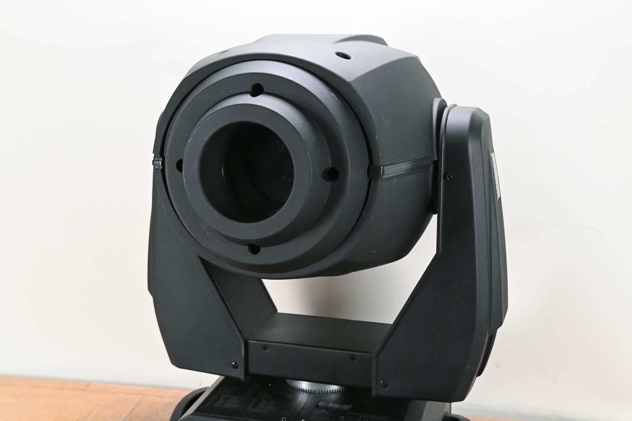 Chauvet Q-Spot 560-LED 3 x 60W LED Moving Yoke Fixture