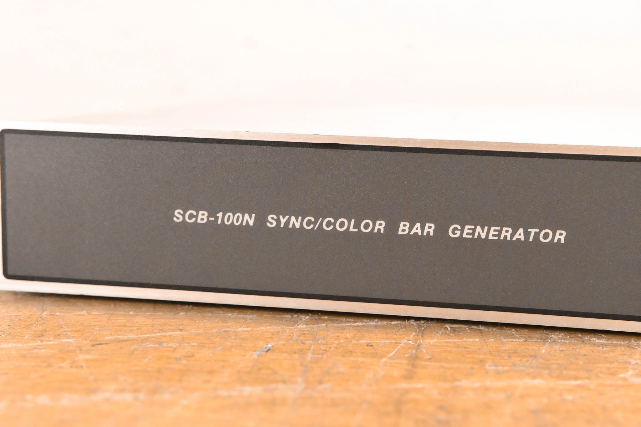 Grass Valley SCB-100N Sync/Color Bar Generator