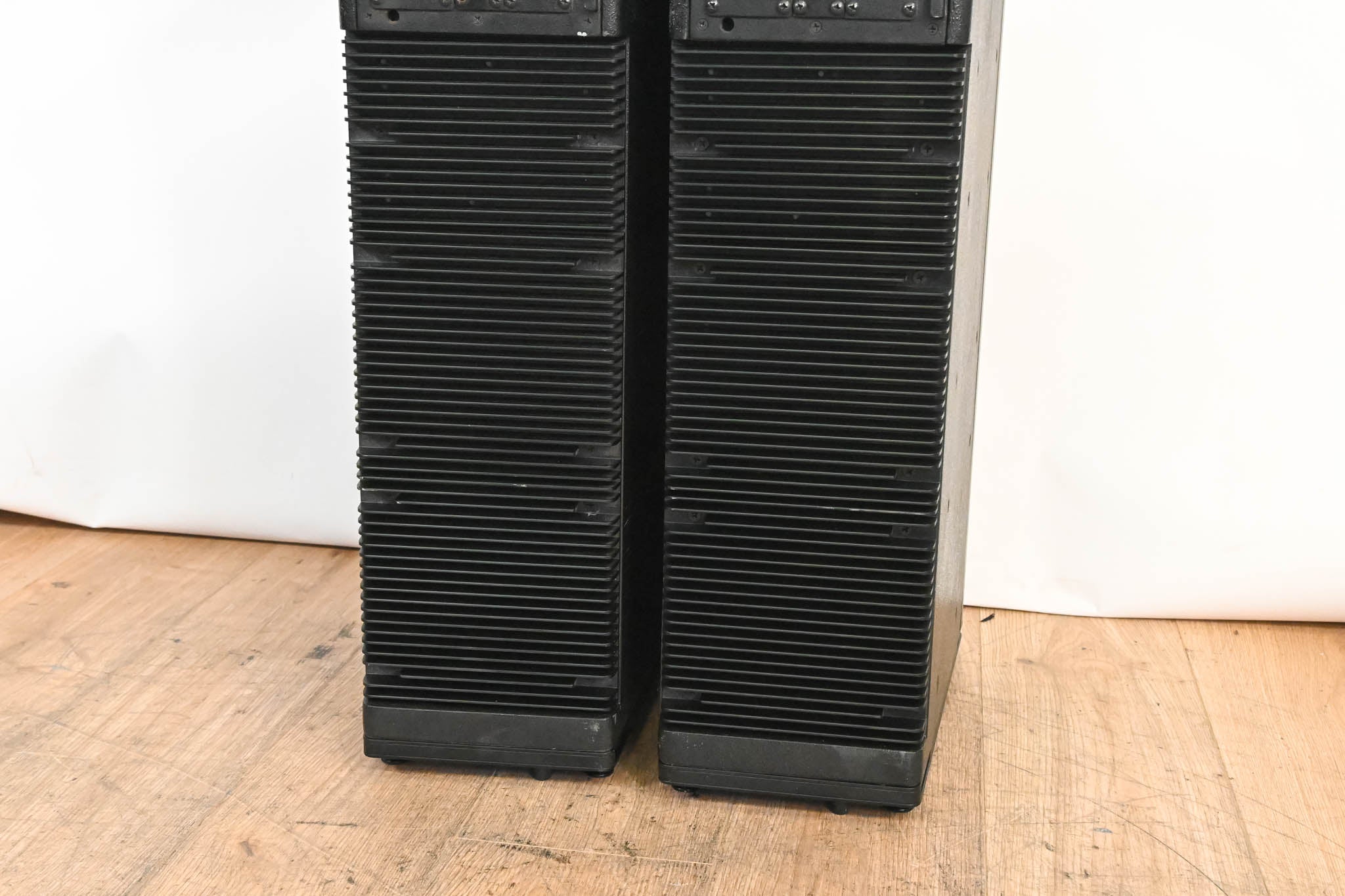 Meyer Sound M'elodie High-Power Curvilinear Array Loudspeaker (PAIR)