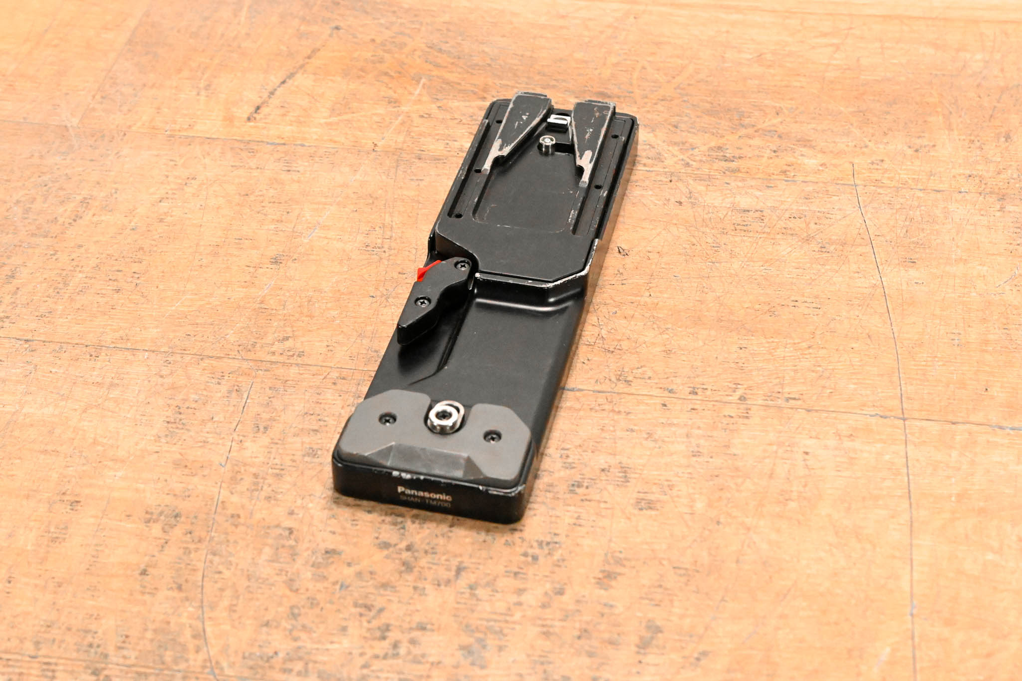 Panasonic SHAN-TM700 Quick Release Tripod Adapter