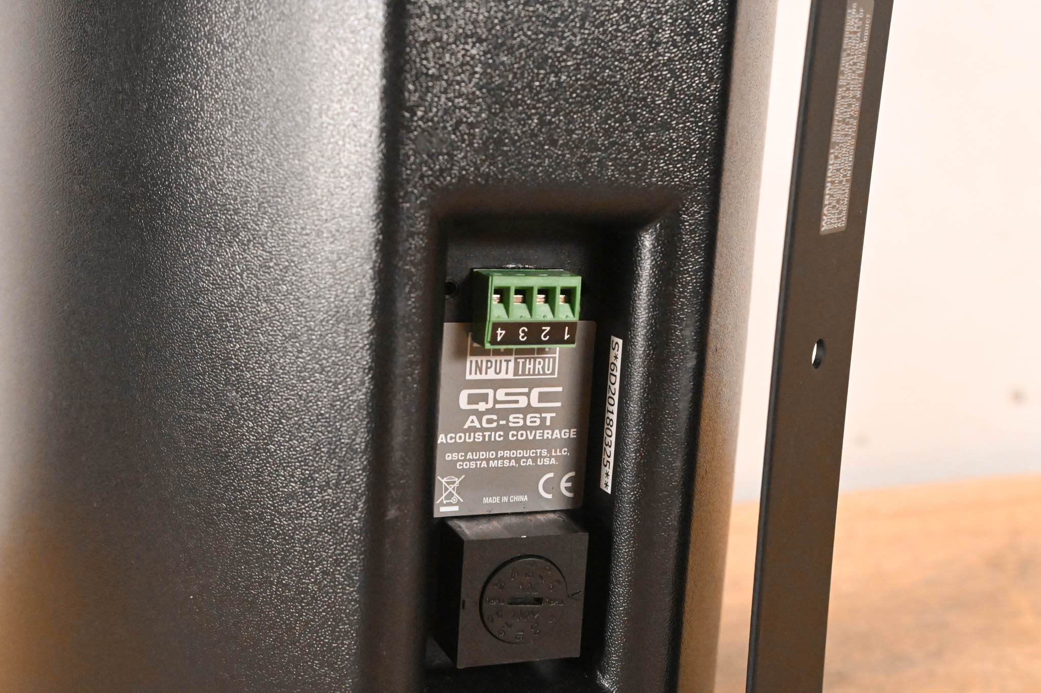 QSC AcousticCoverage AC-S6T 6.5" 2-Way Surface Mount Speaker