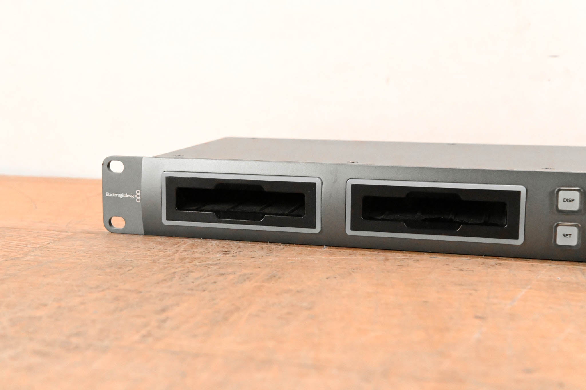 Blackmagic Design HyperDeck Studio 2