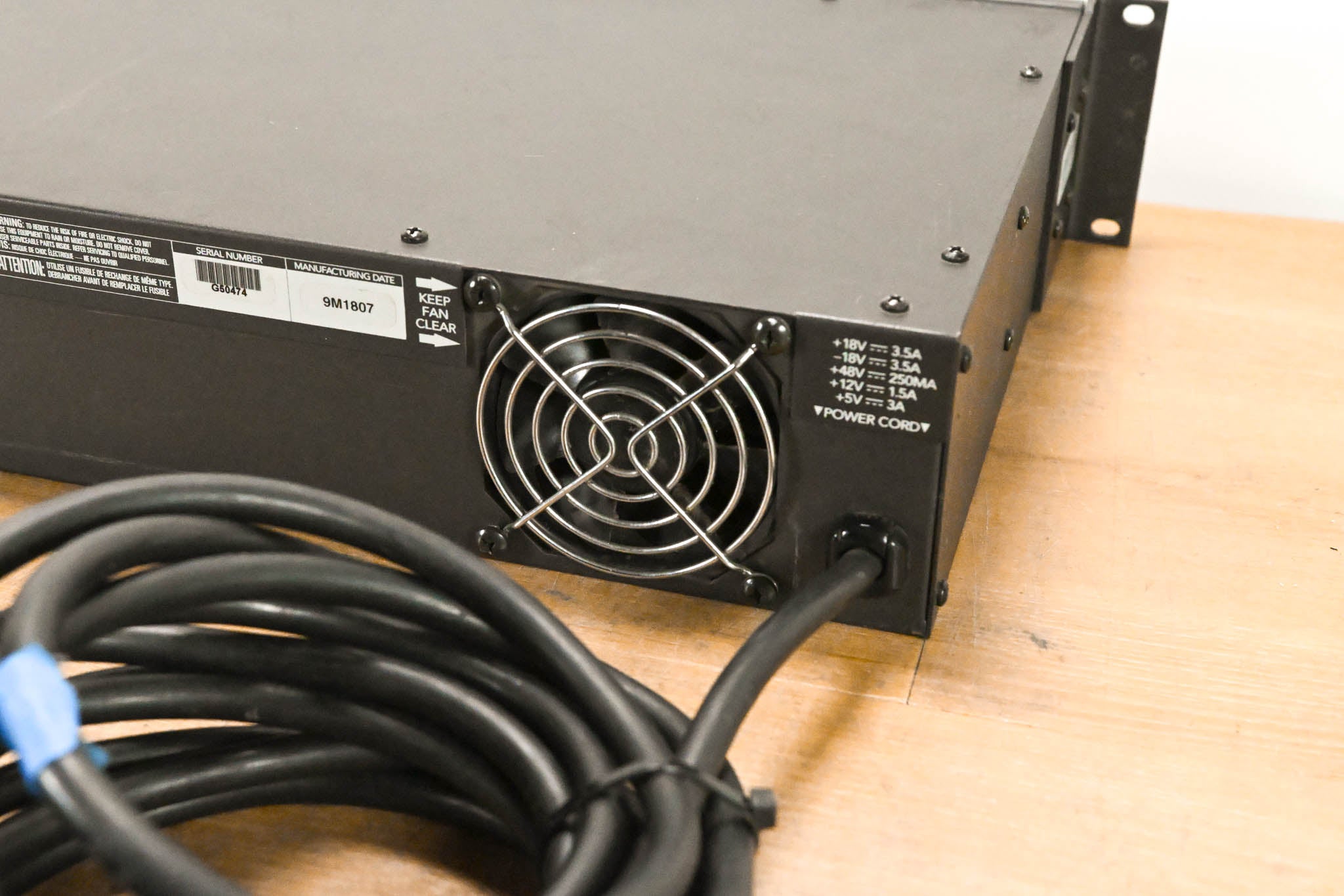 Mackie 220-Watt Power Supply For 8-Bus Mixers