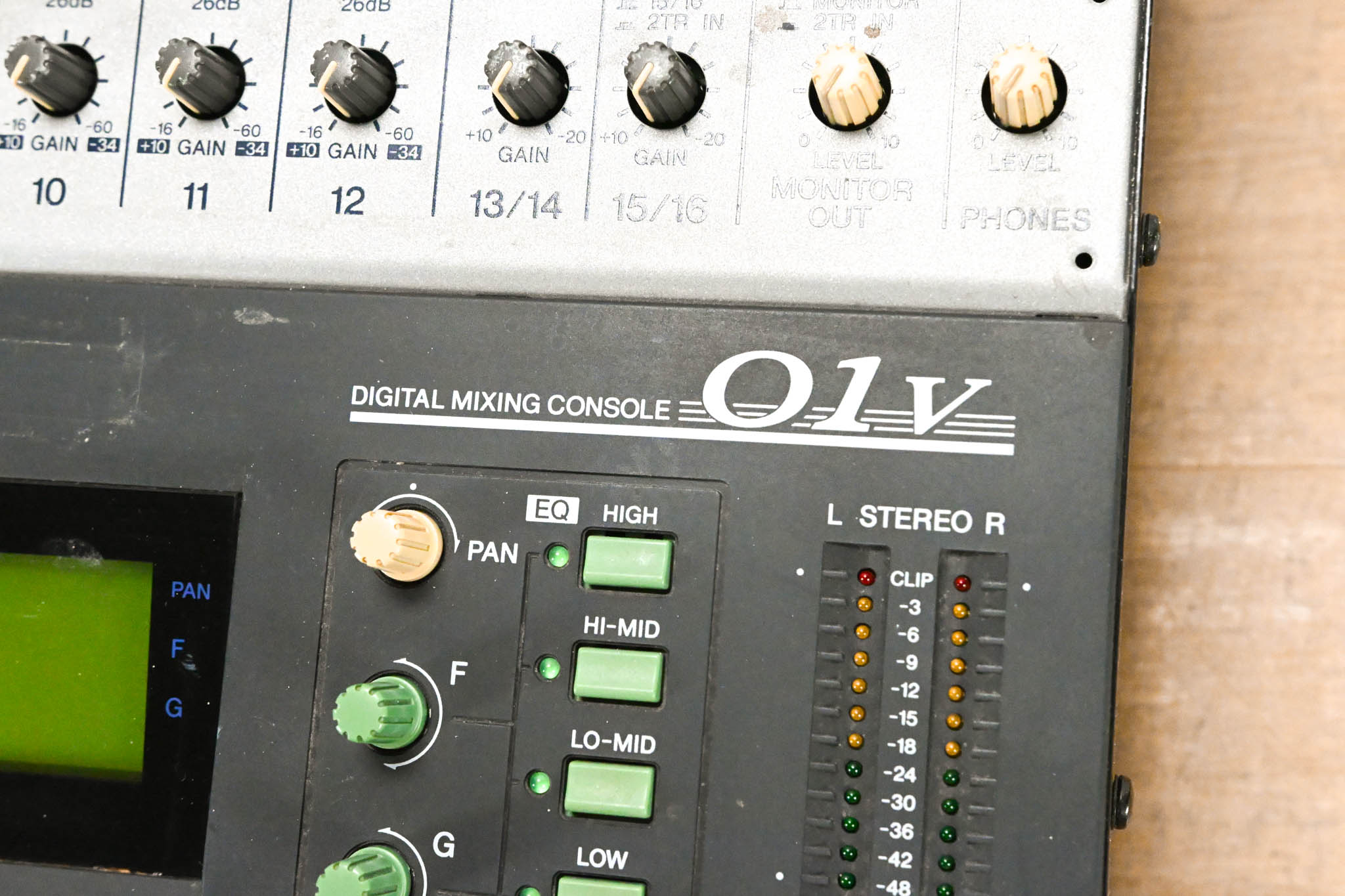 Yamaha 01V 16-Channel Digital Audio Console