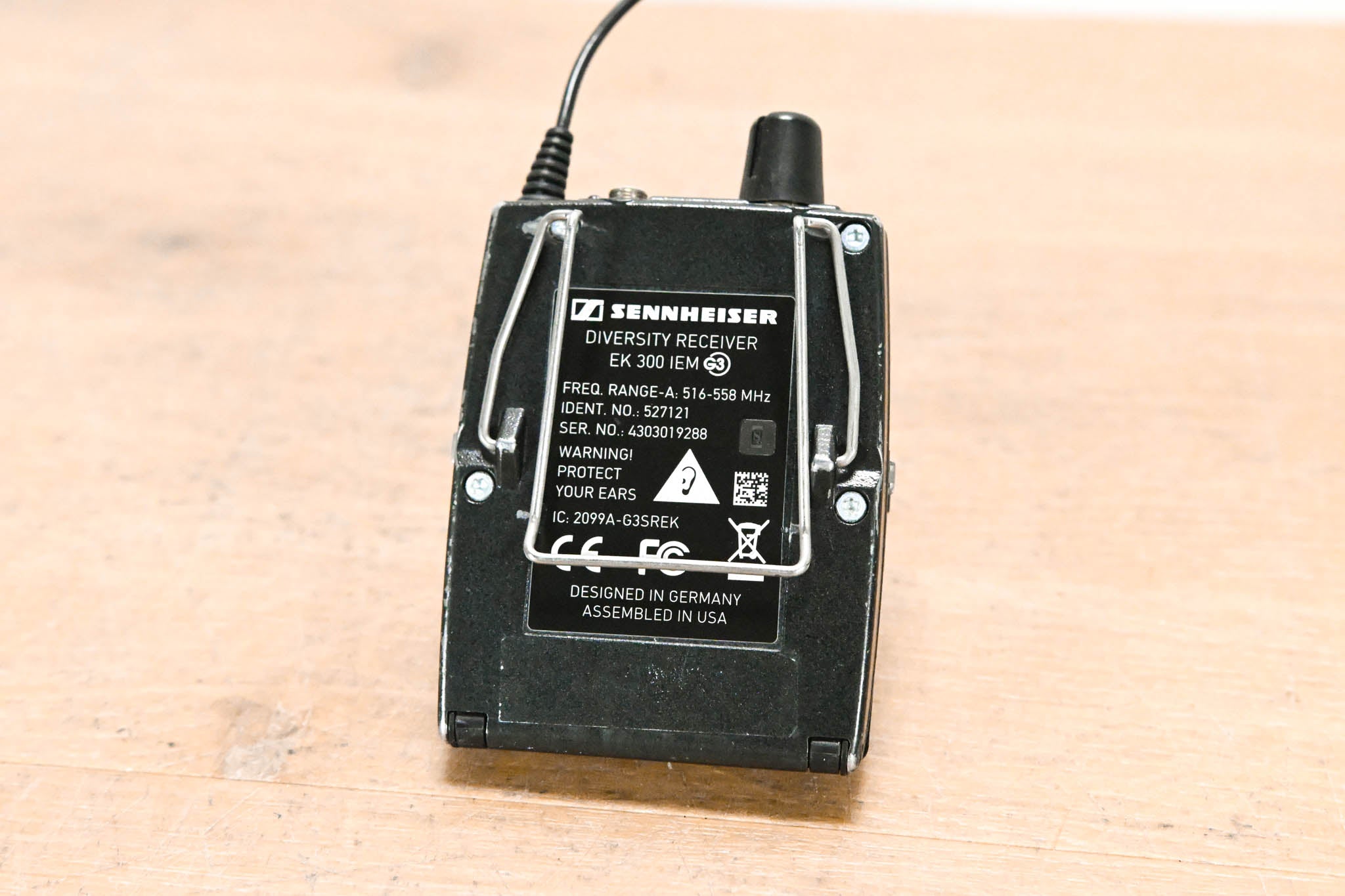 Sennheiser ew 300 IEM G3 Wireless In-Ear Monitoring System - 516-558 MHz