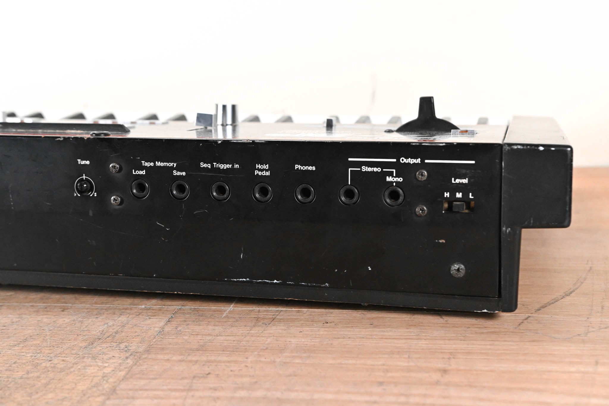 Roland JX-3P 61-Key Programmable Preset Polyphonic Synthesizer