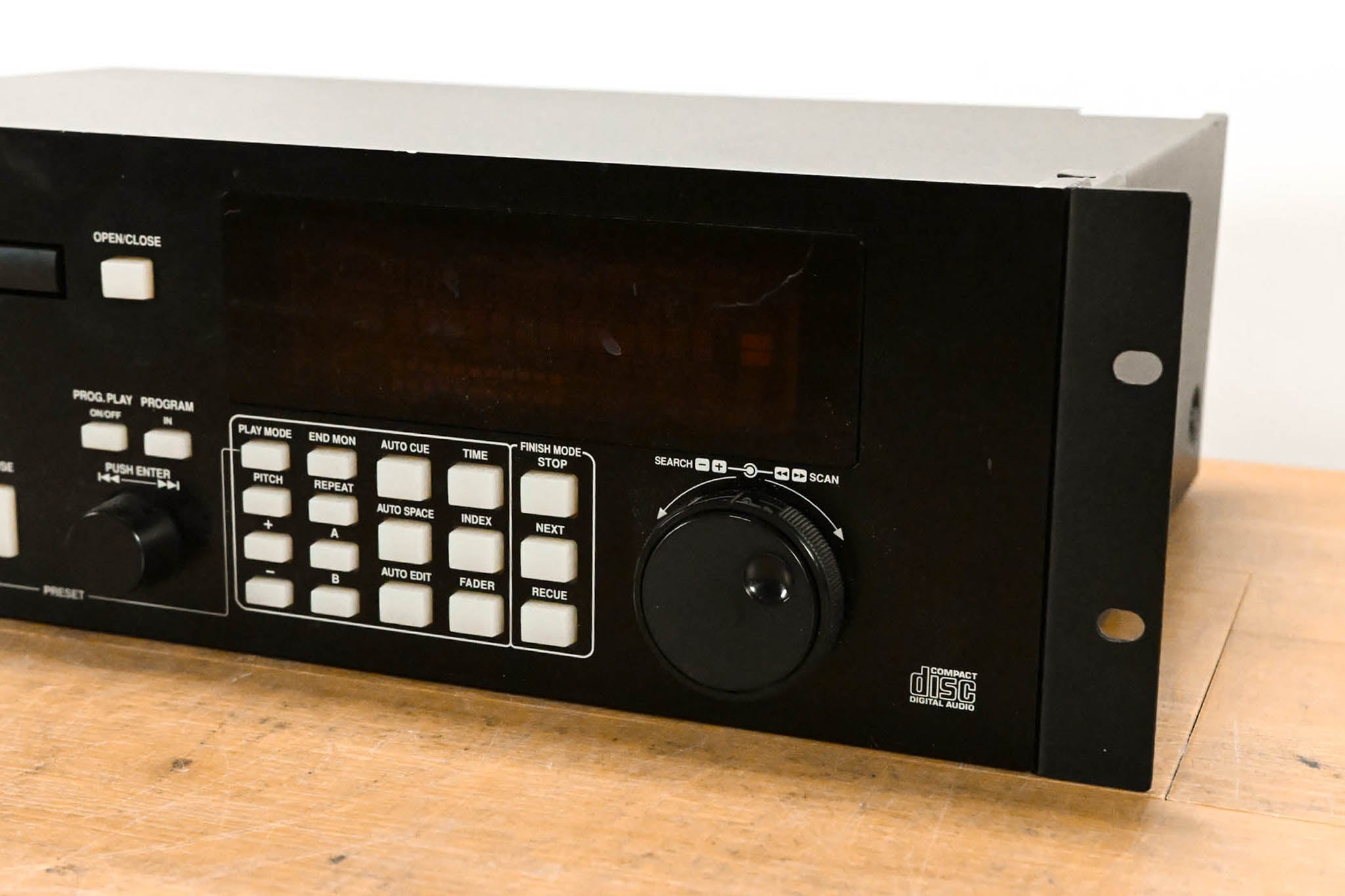 Denon DN-C680 Professional CD Player