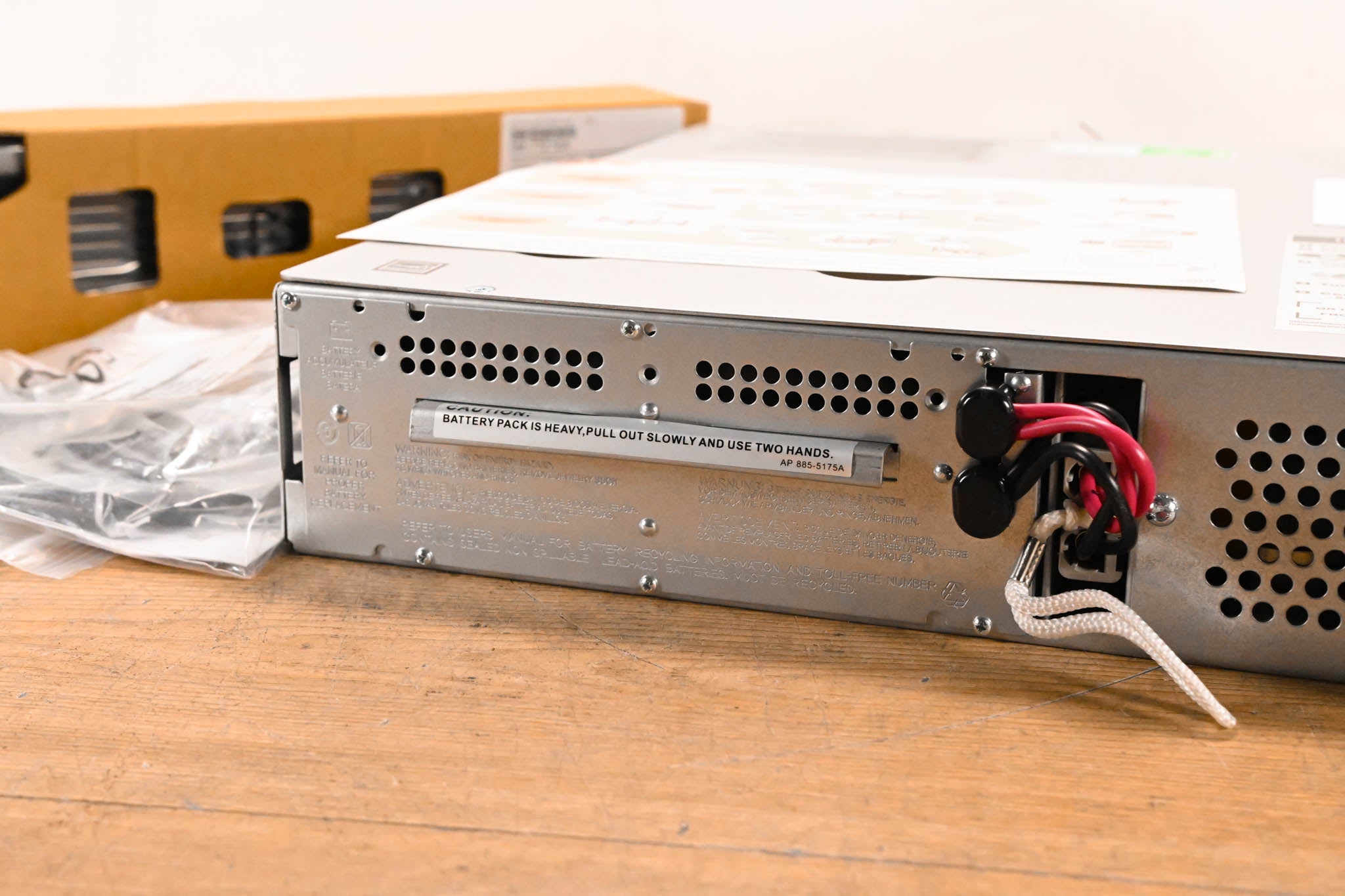 APC SMT1000RM2UC Smart-UPS Battery Backup w/ SmartConnect