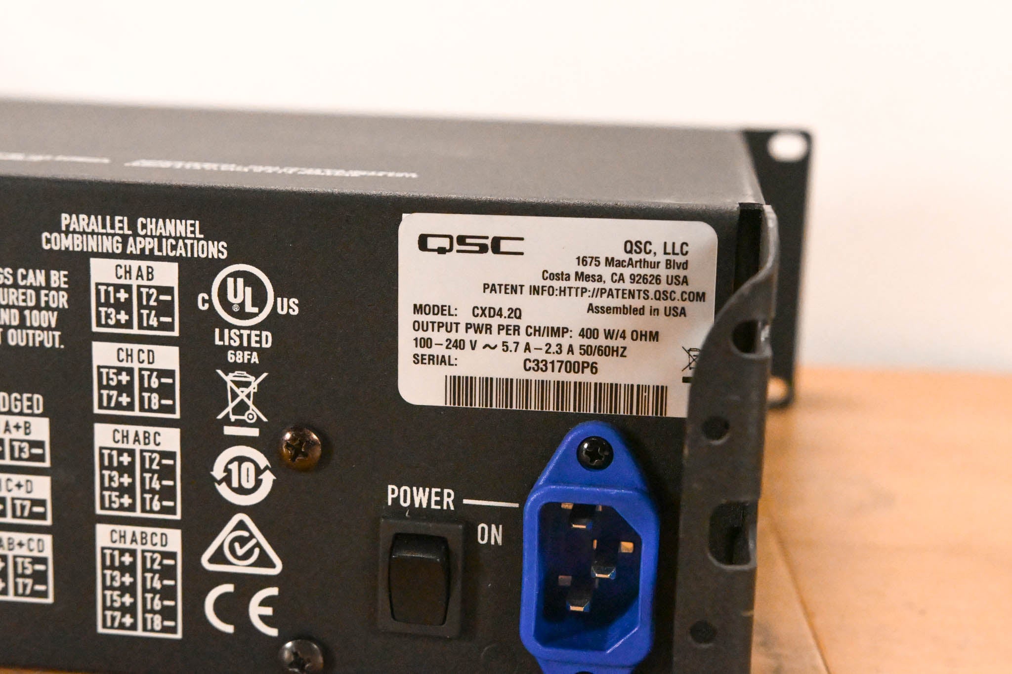 QSC CXD4.2Q 4-Channel, 2000W Network Amplifier