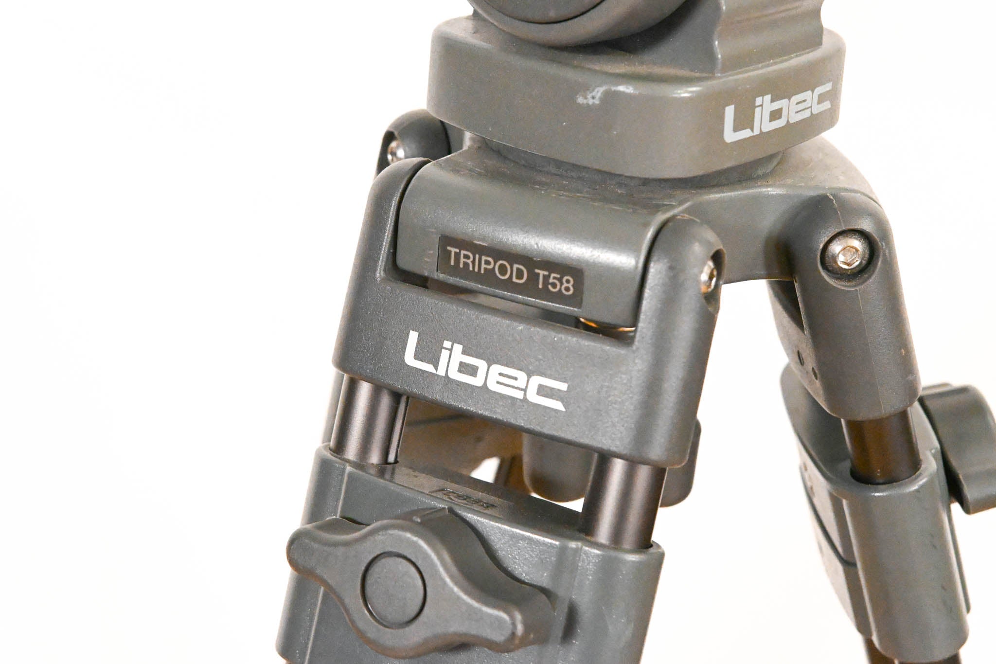 Libec H22 DV Fluid Head with T58 Tripod Legs