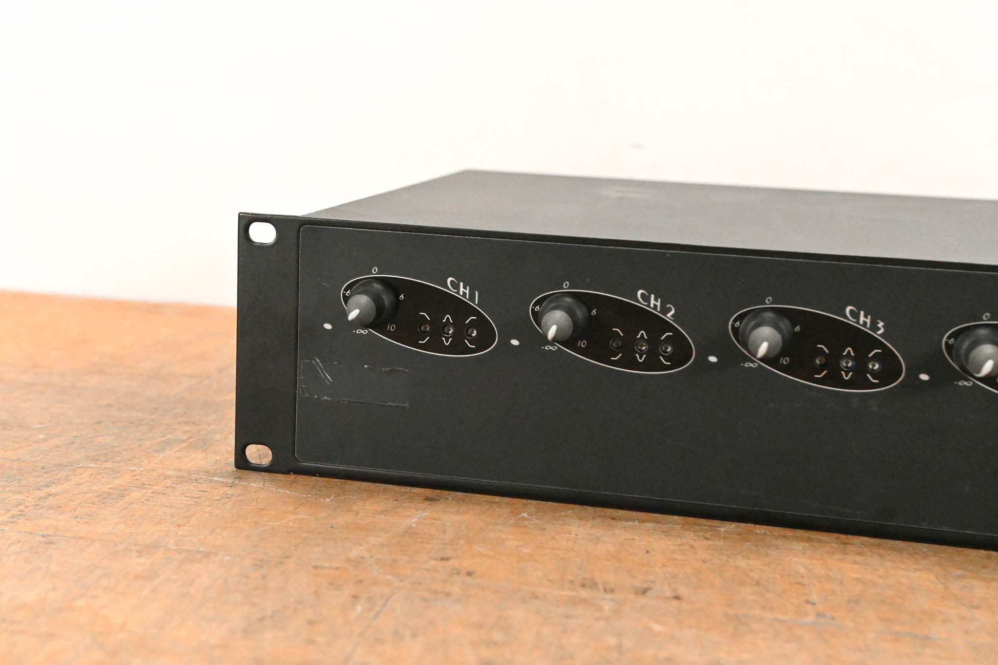 IRP AM4040 4-Channel Rackmount Mixer (NO POWER SUPPLY)