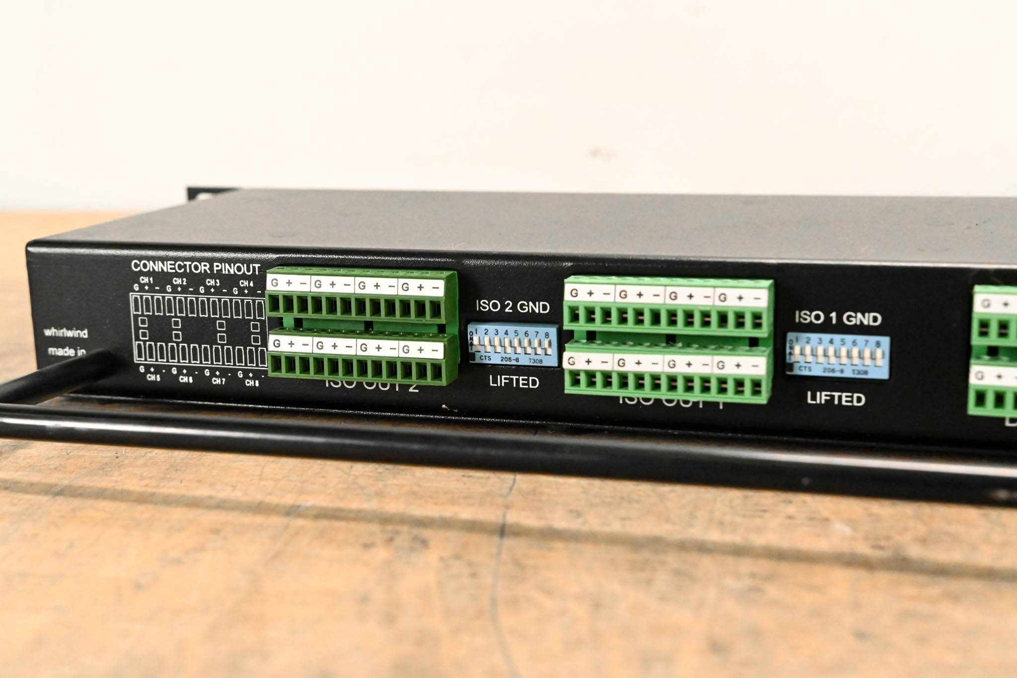 Whirlwind SPC83 8-Channel Mic Splitter w/ 1 Direct & 2 Isolated Outputs