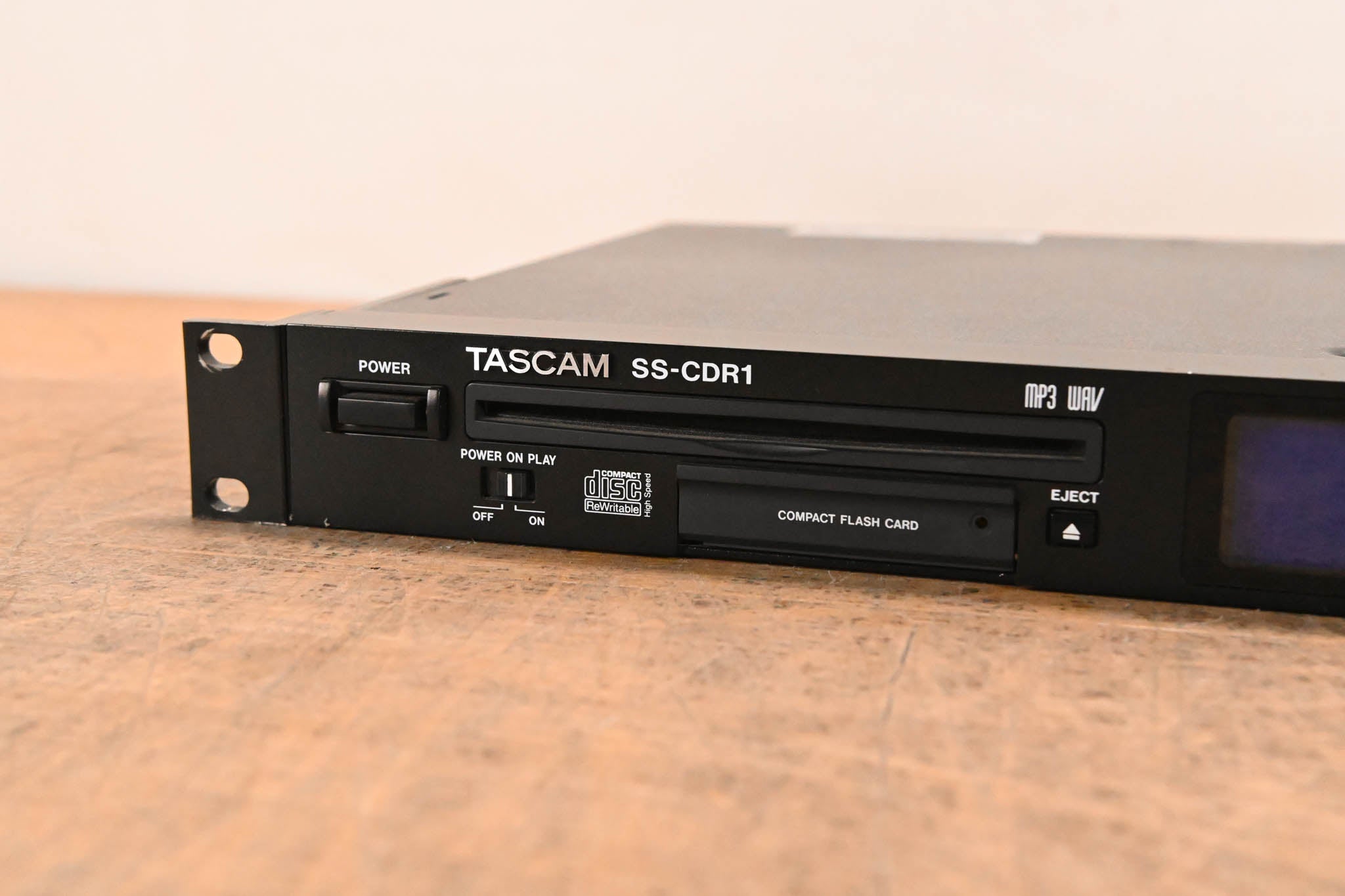 TASCAM SS-CDR1 Rackmount Compact Flash/CD Recorder