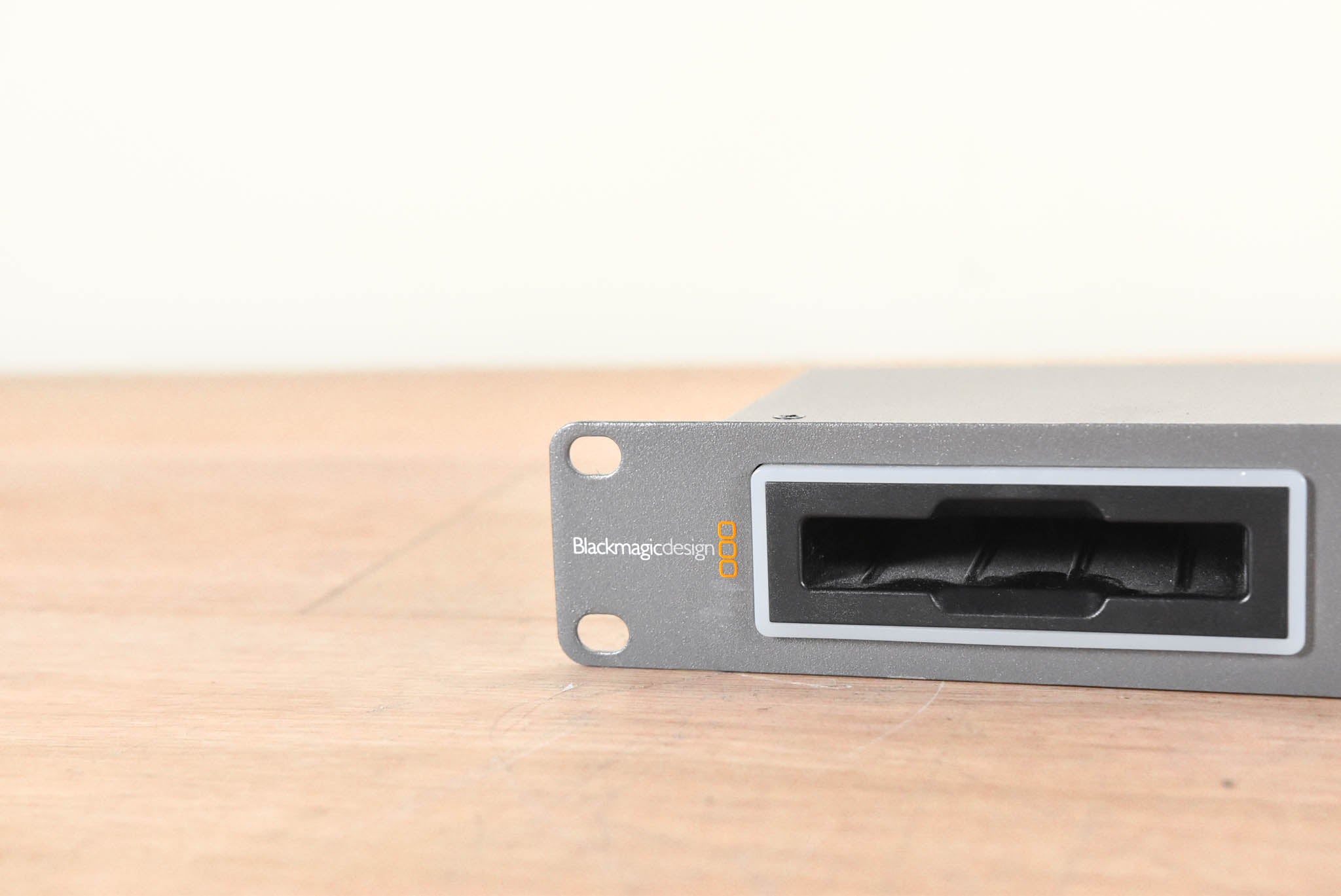 Blackmagic Design HyperDeck Studio (NO POWER SUPPLY)