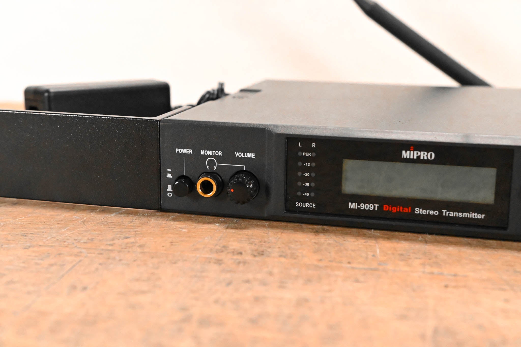 Mipro MI-909T UHF Digital Stereo Transmitter - 5E Band