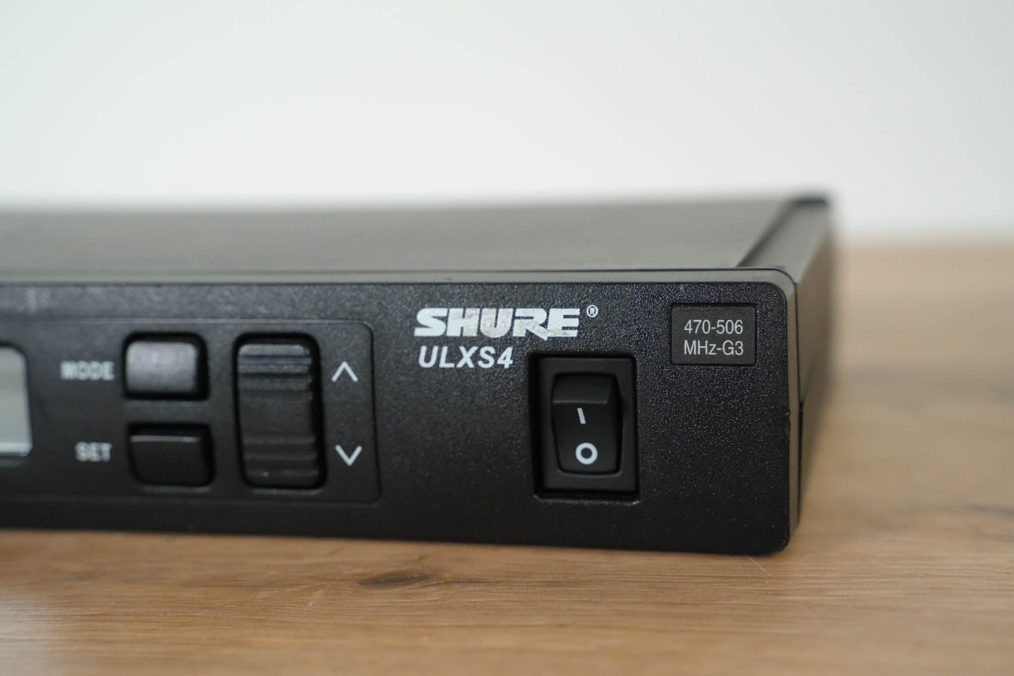 Shure ULXS4 Wireless Receiver - G3 Band: 470-506 MHz (NO POWER SUPPLY)