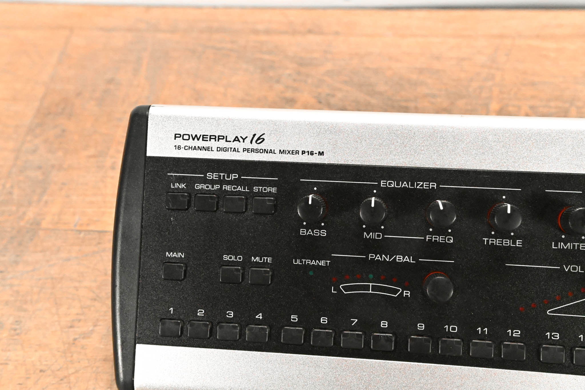 Behringer Powerplay P16-M 16-Channel Digital Personal Mixer