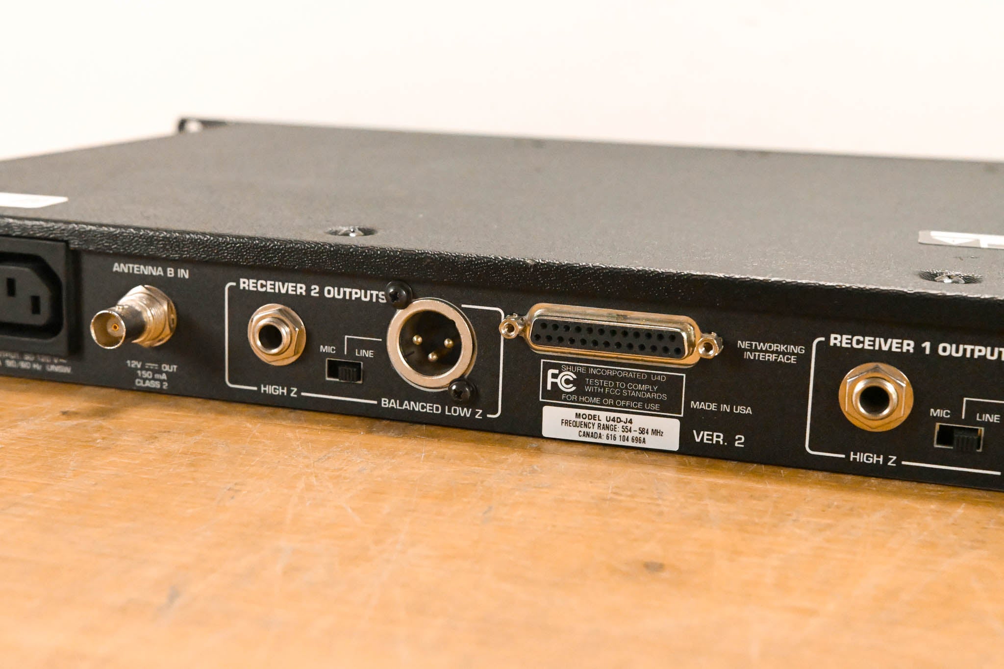 Shure U4D-J4 Dual Wireless Receiver with U2/BETA87A Handheld - J4 Band