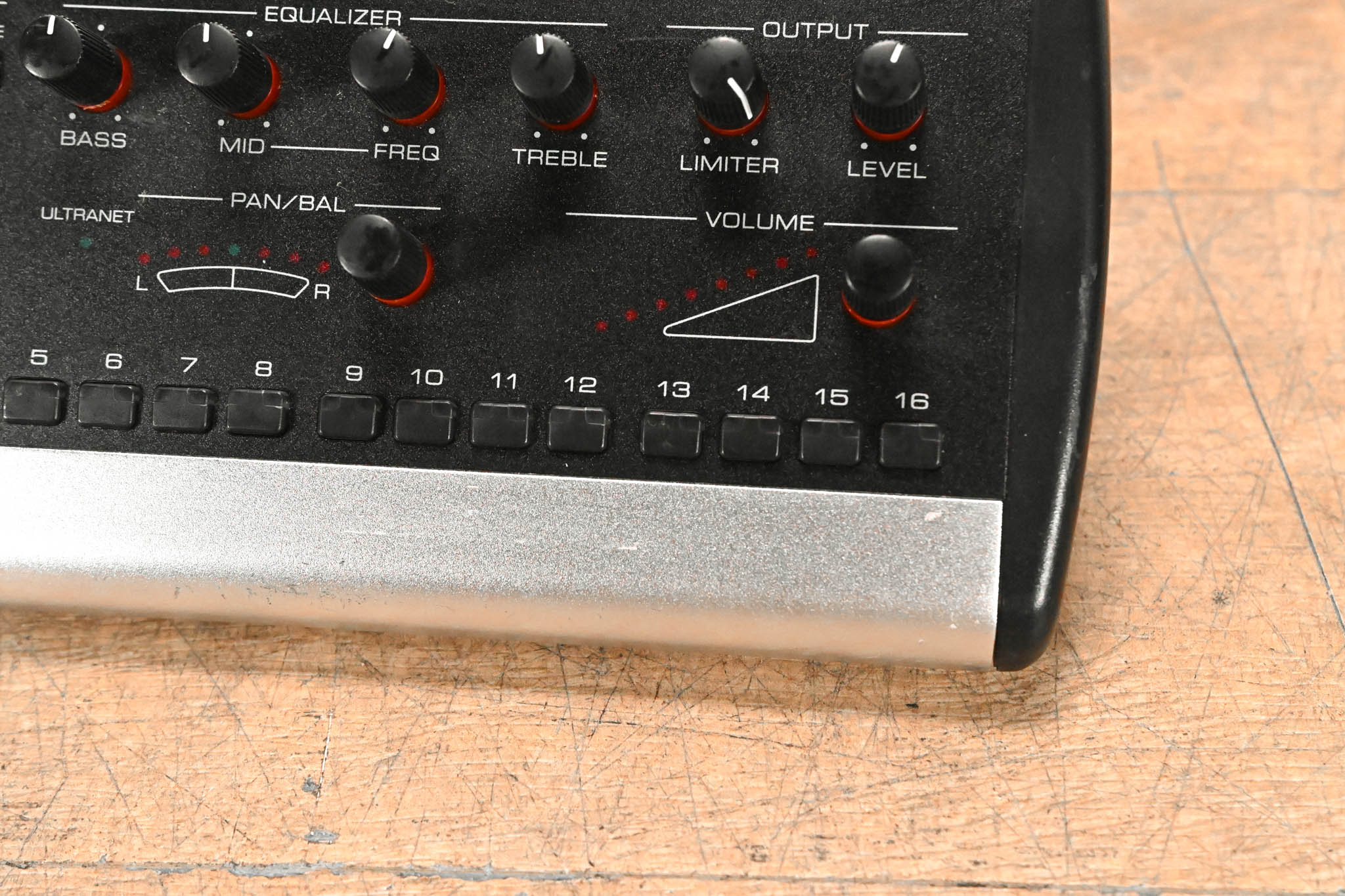 Behringer Powerplay P16-M 16-Channel Digital Personal Mixer