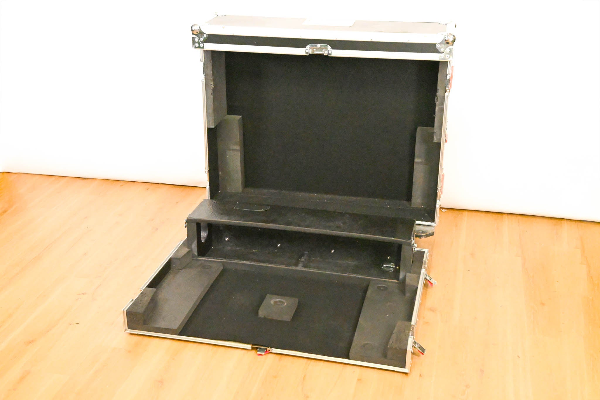 Gator Cases G-TOUR X32 ATA Flight Case for Behringer X32 w/ Doghouse