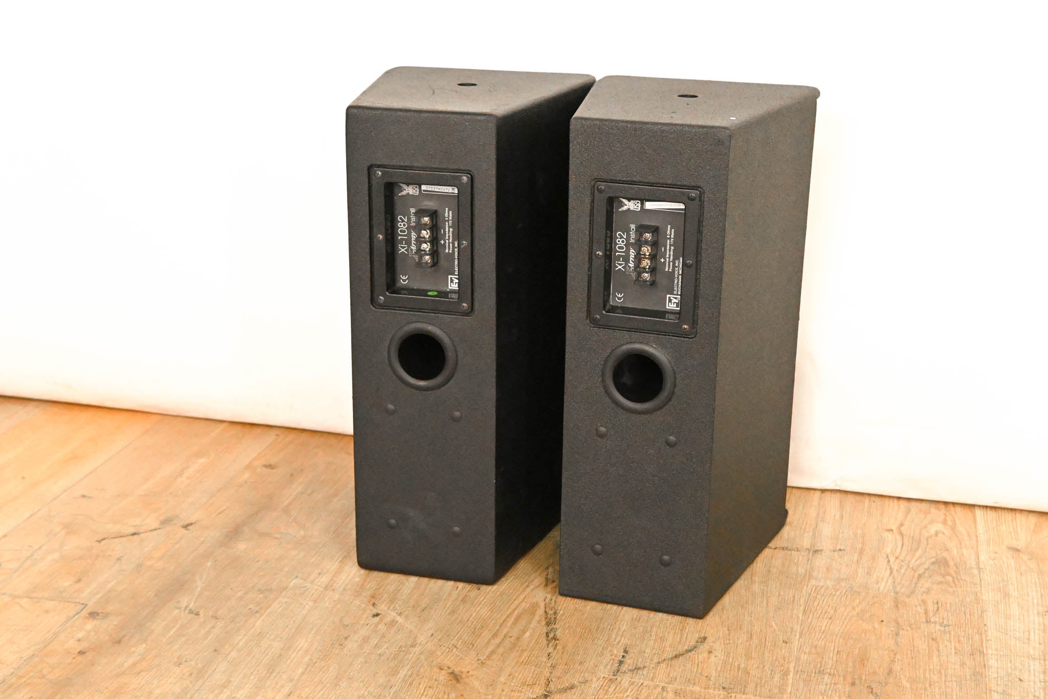 Electro-Voice (EV) Xi-1082 X-Array Install 8" 2-Way Loudspeaker (PAIR)