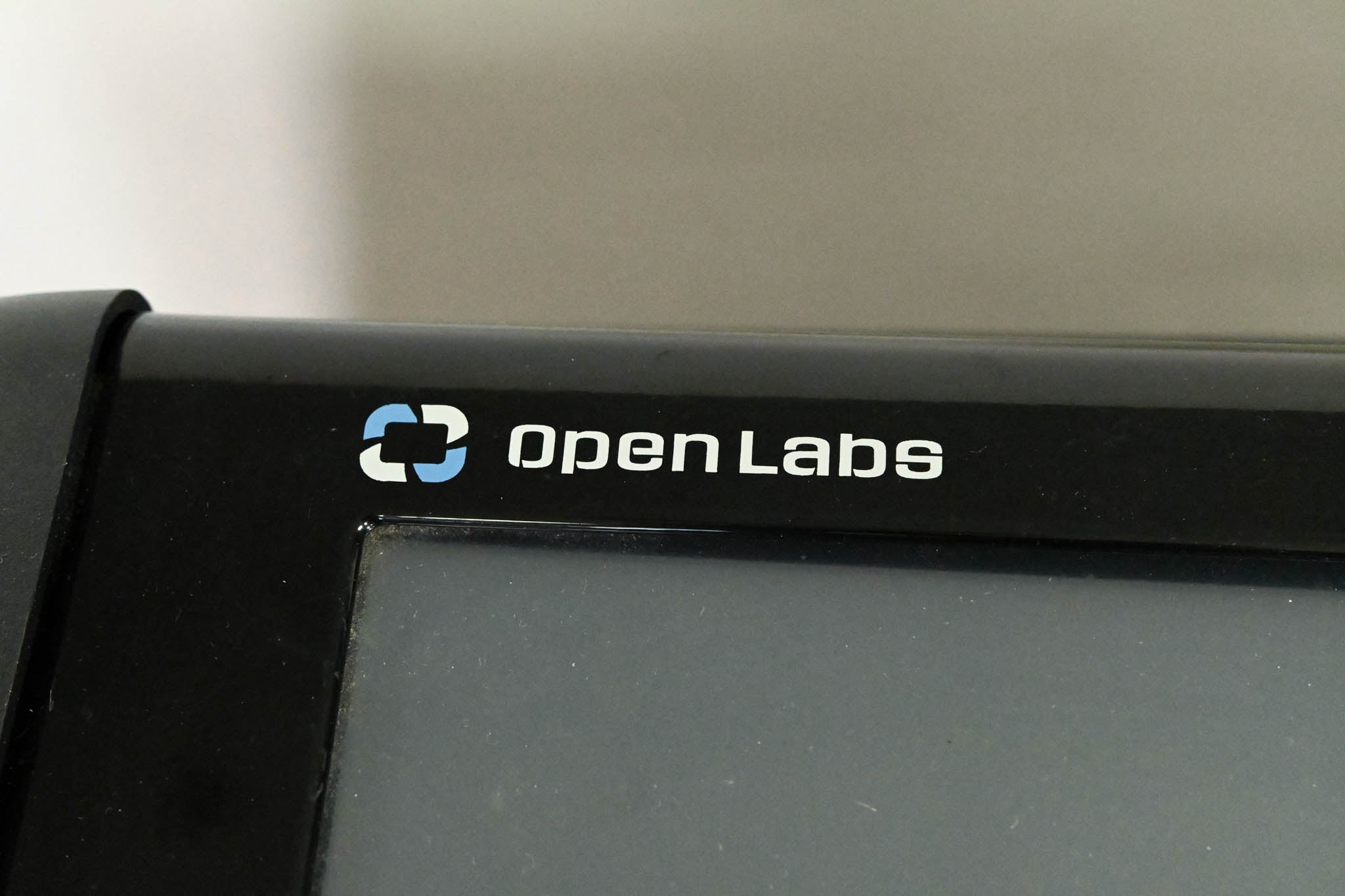 Open Labs MIKO LXD Portable 37-Key Keyboard Workstation w/ Road Case