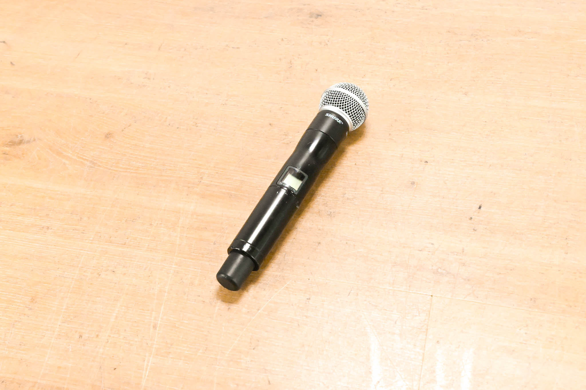 Shure UR2/SM58 Handheld Transmitter with SM58 Capsule - H4 Band