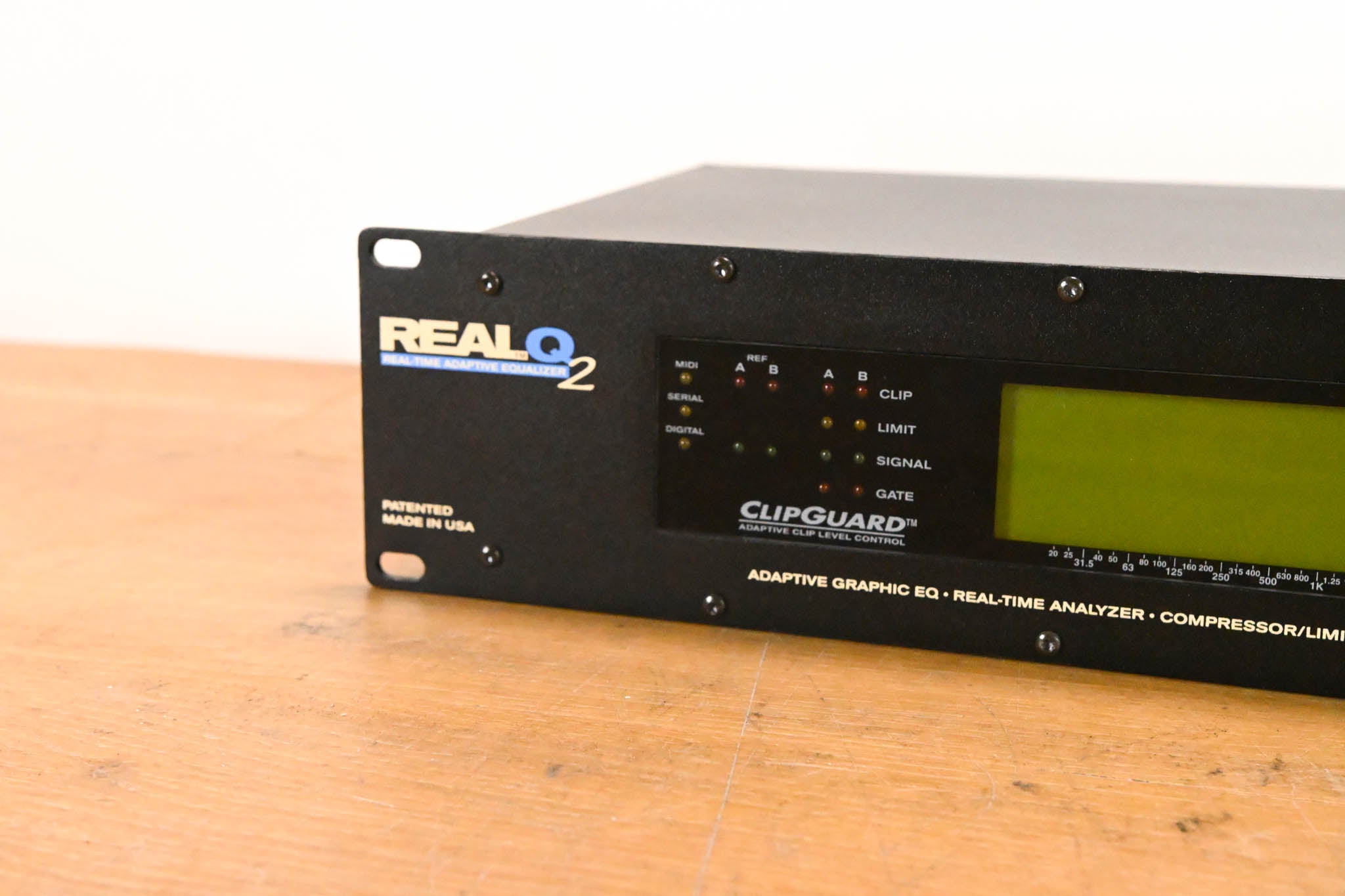 Sabine Real-Q2 Real-Time Adaptive Equalizer