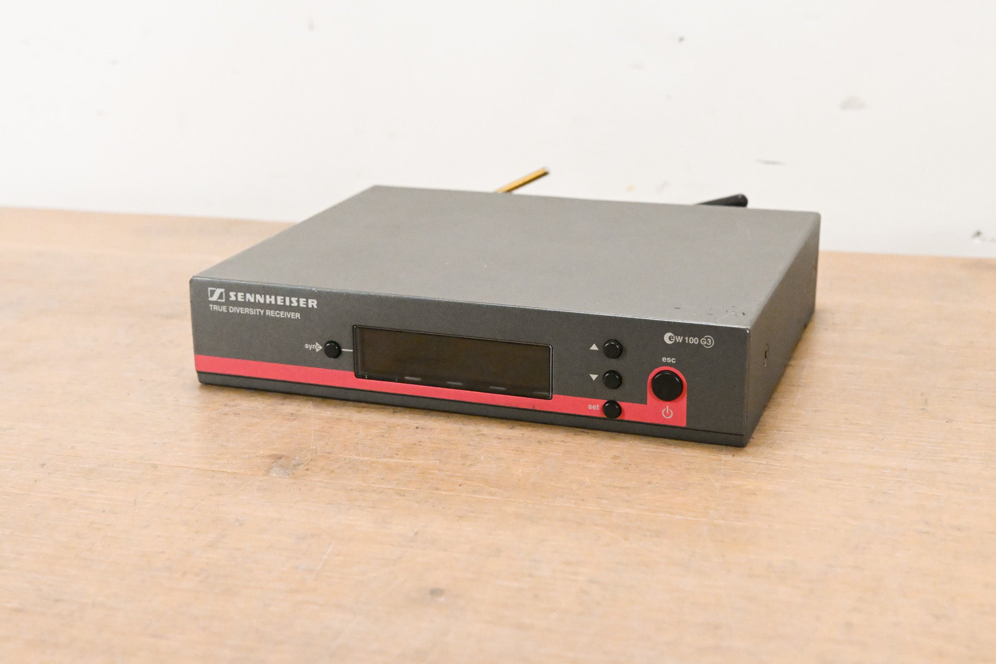 Sennheiser EM 100 G3 Wireless Receiver - 566-608 MHz (NO POWER SUPPLY)