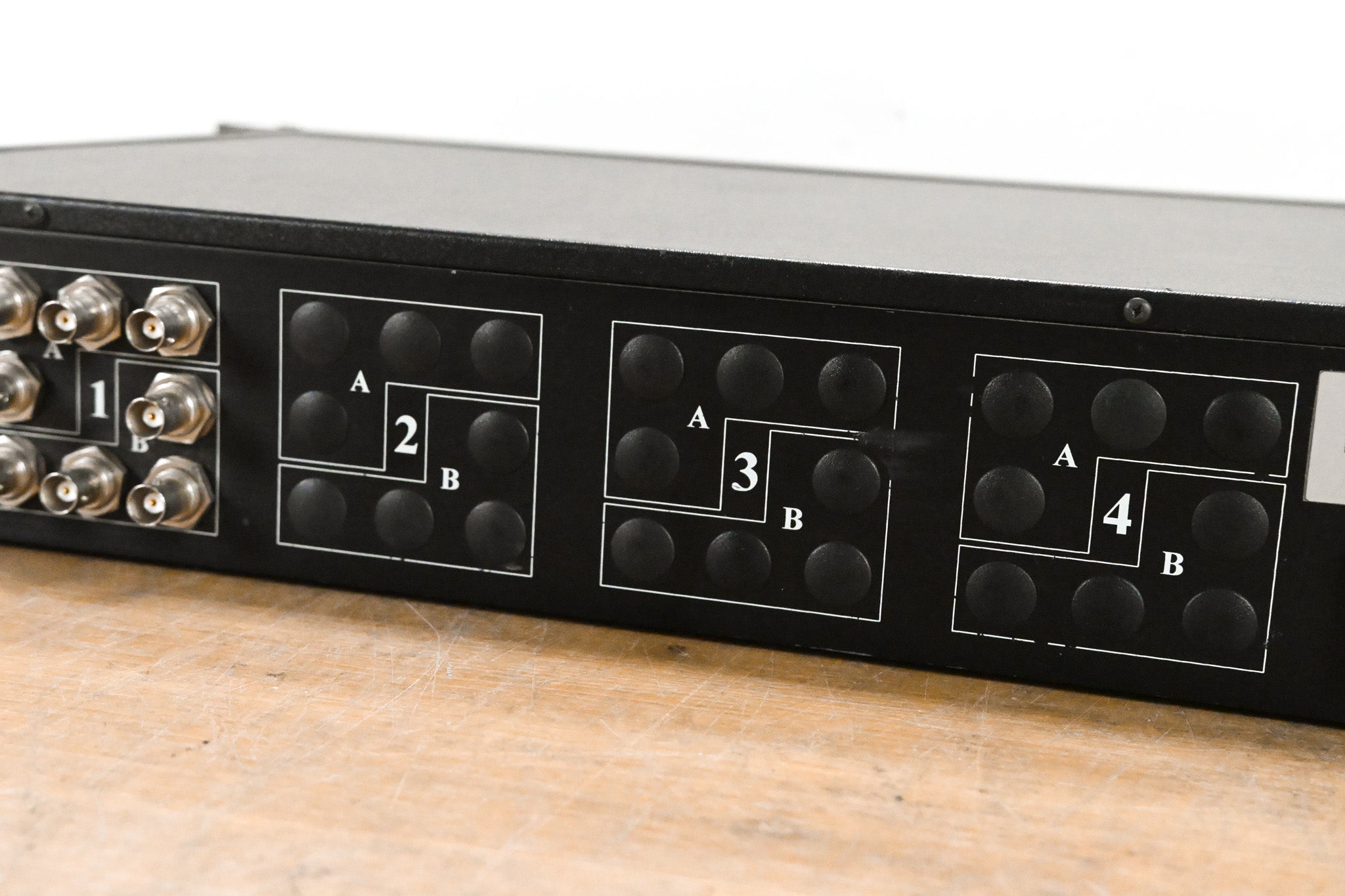 Sennheiser SAS108 Selective Antenna Distribution System 584-608 MHz