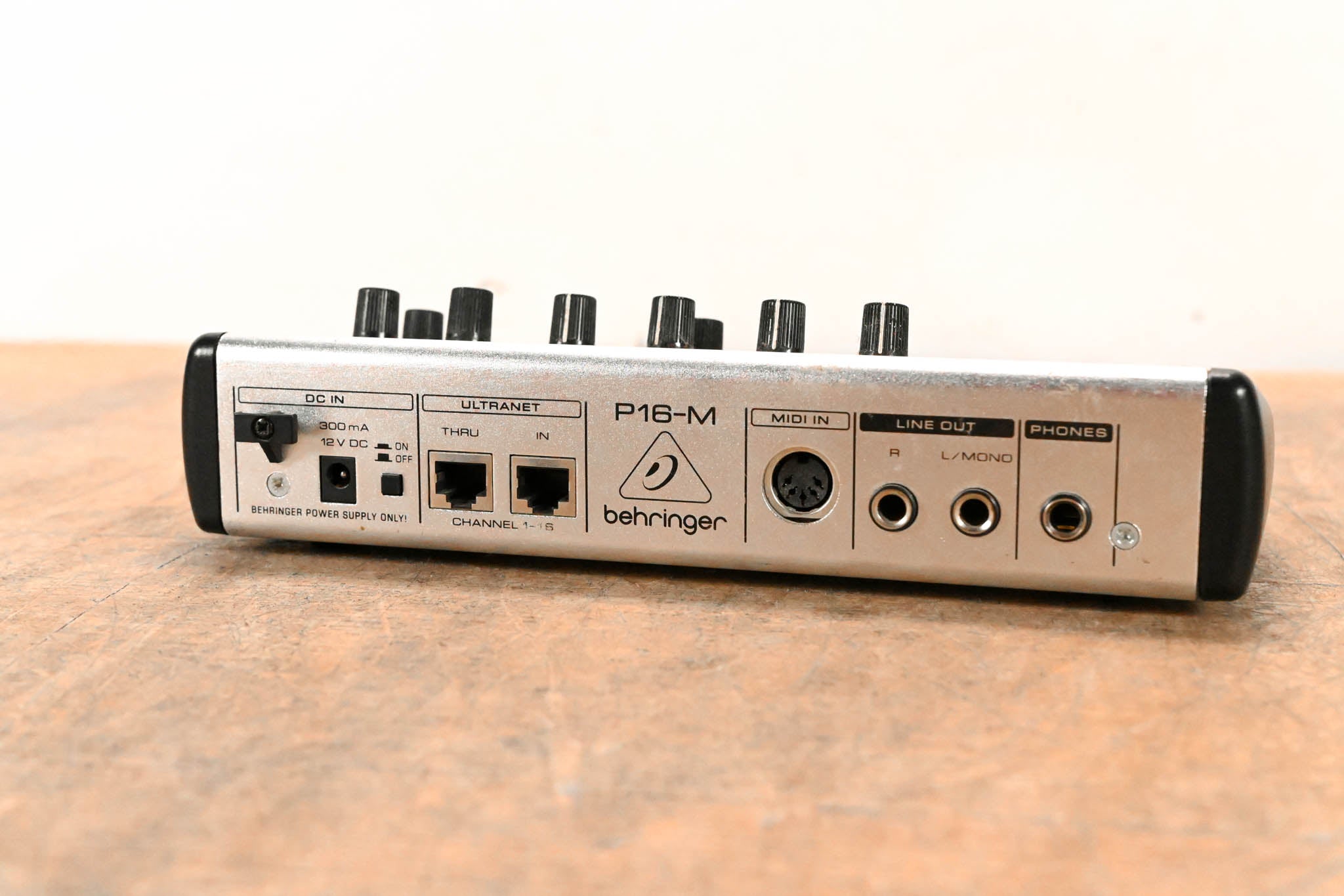 Behringer Powerplay P16-M 16-Channel Digital Personal Mixer