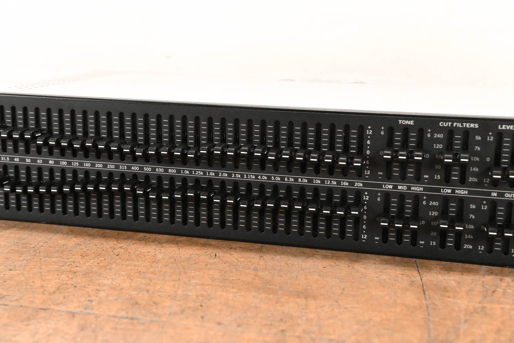 Rane DEQ 60 Dual Channel 30 Band Graphic Equalizer