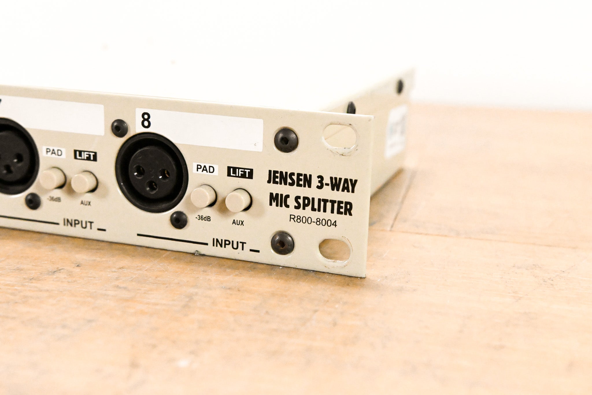 Radial Engineering OX8-j Jensen-Equipped 8-Channel Microphone Splitter