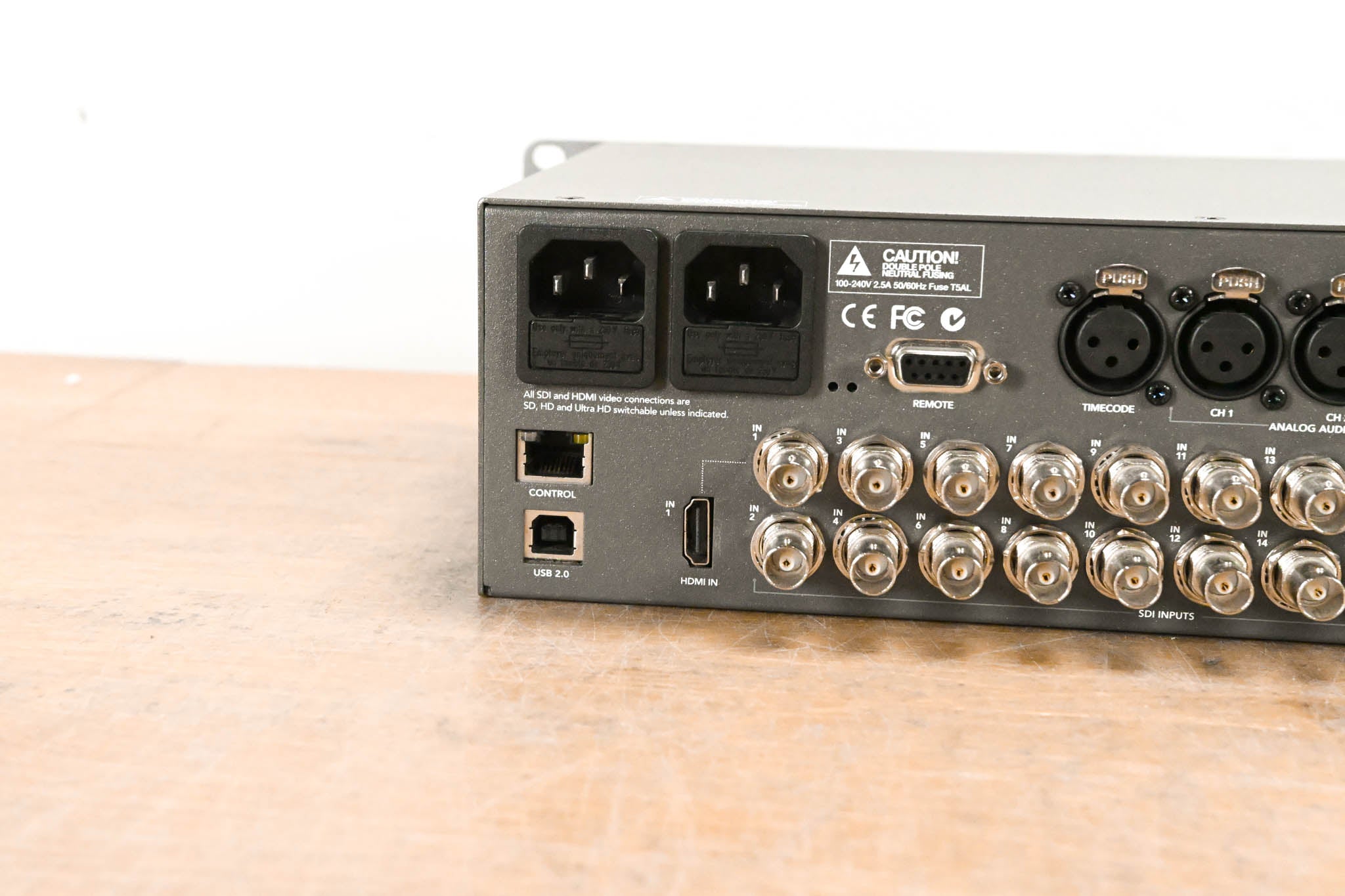 Blackmagic Design ATEM 2 M/E Production Studio 4K