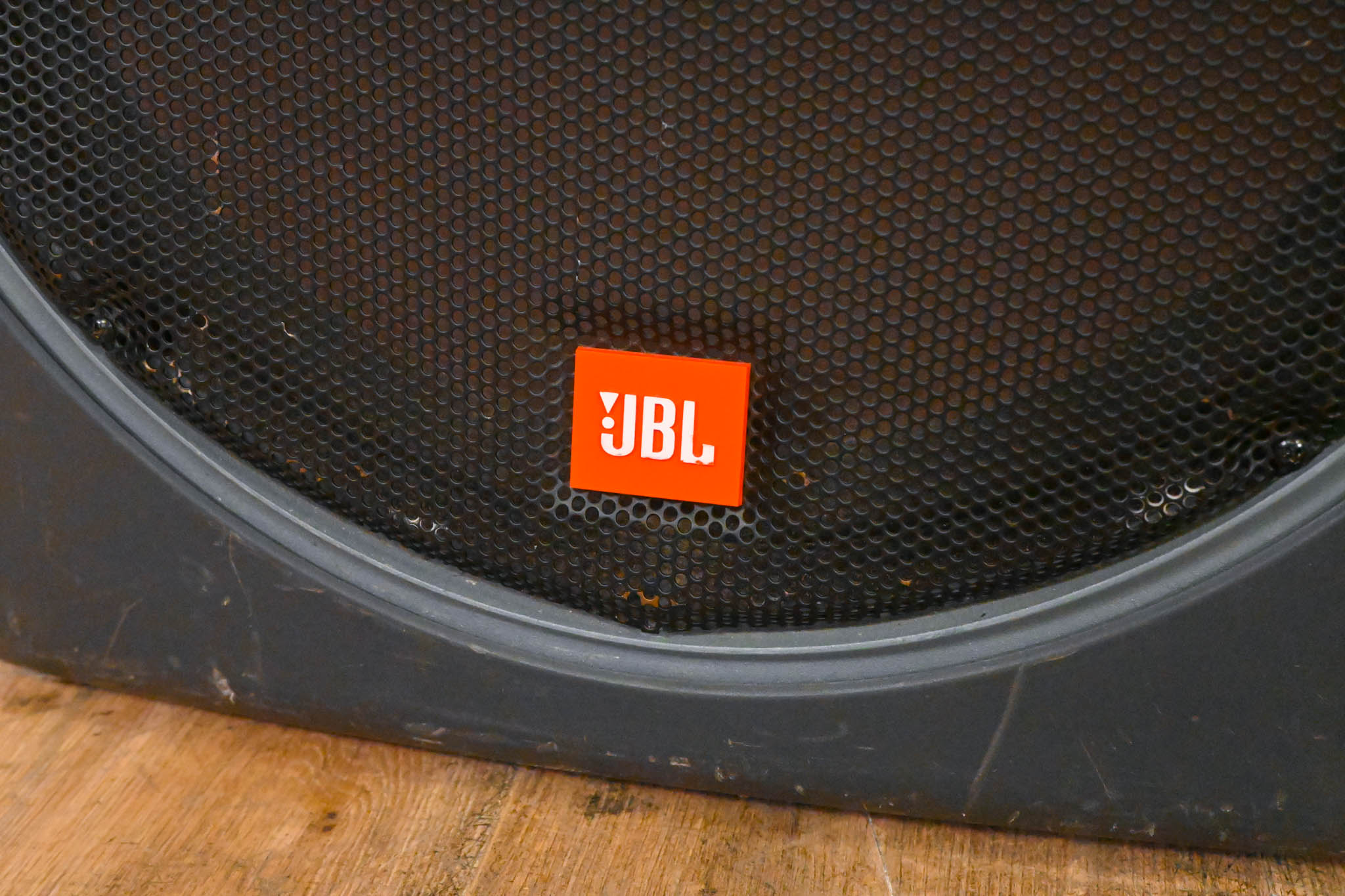 JBL EON15 15″ 2-Way Passive Loudspeaker/Stage Monitor (PAIR)