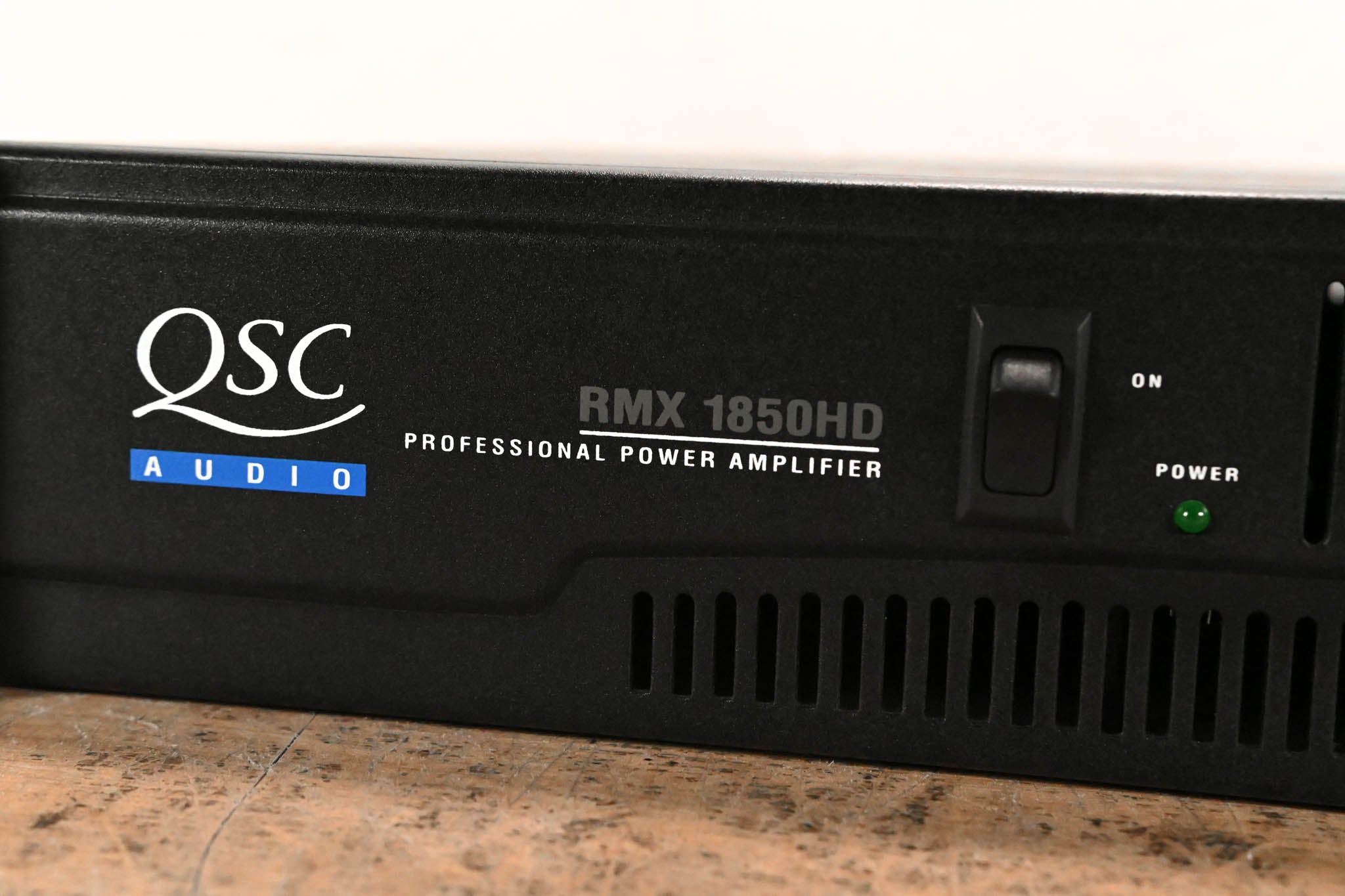 QSC RMX1850HD 2-Channel Power Amplifier