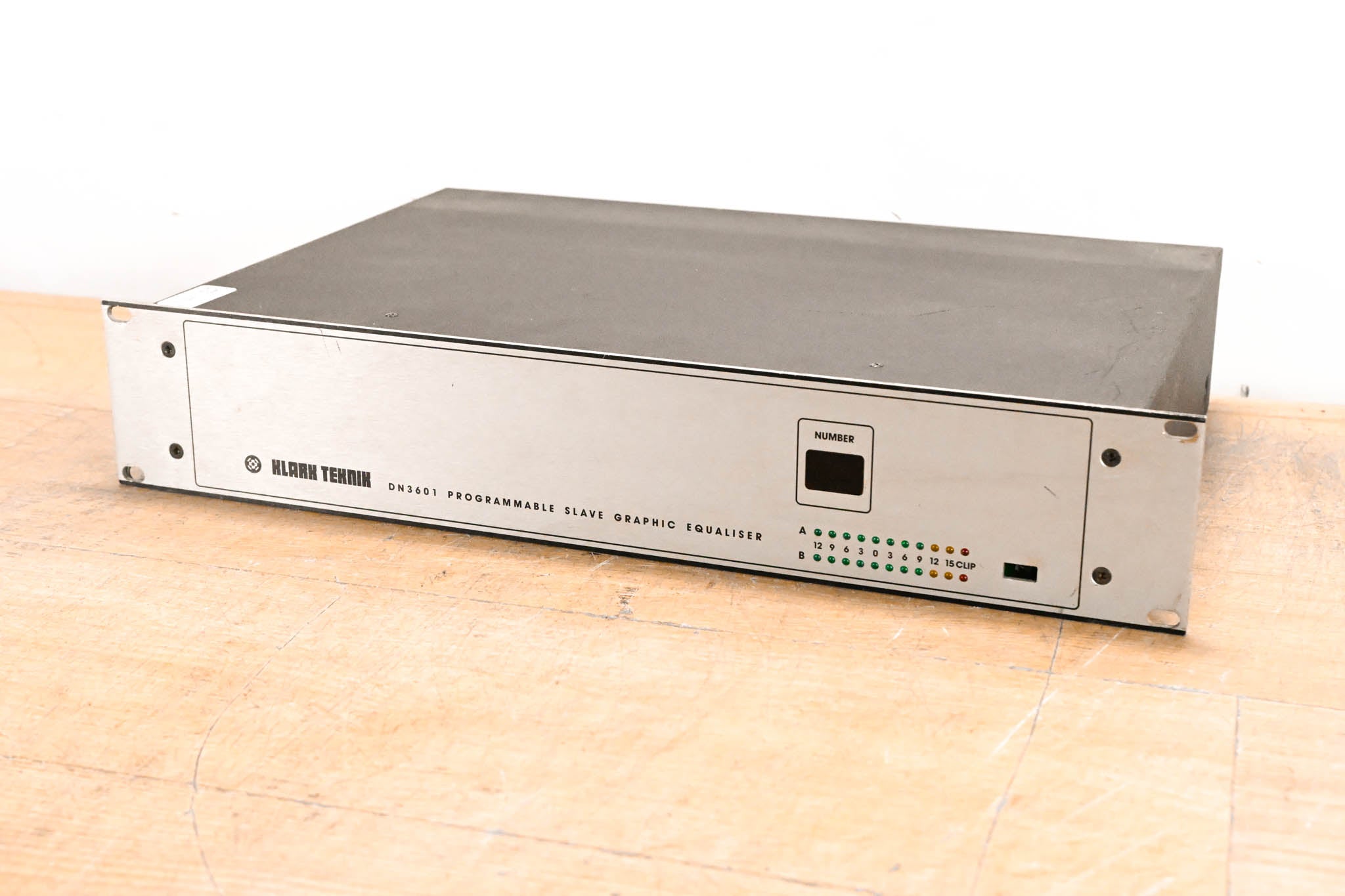 Klark Teknik DN3601 Programmable Slave Graphic Equalizer