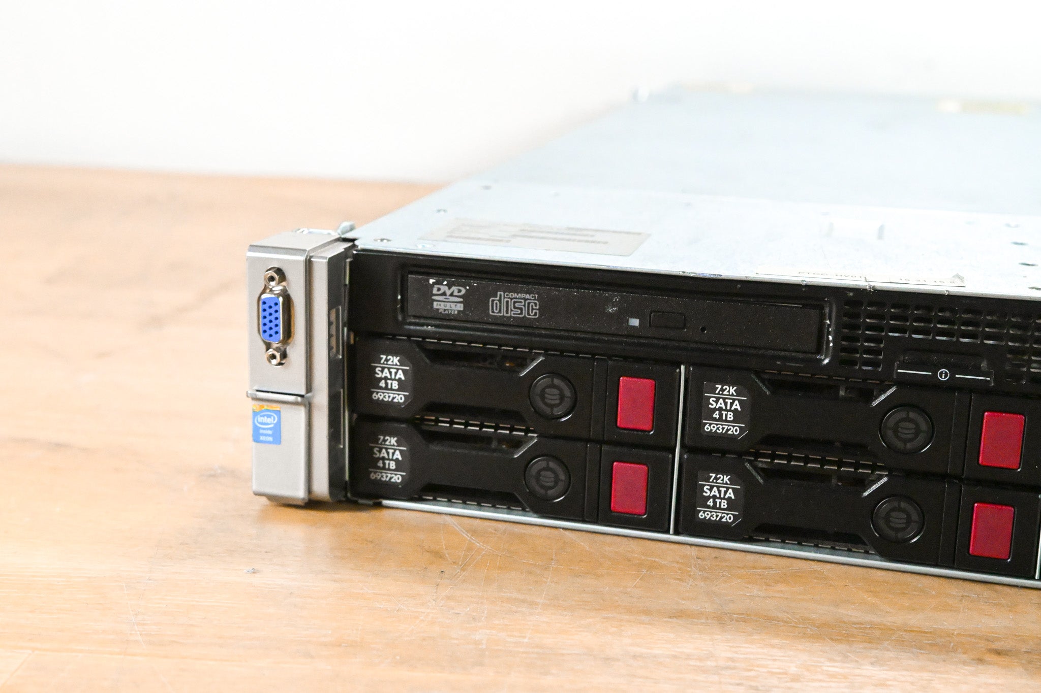 HP ProLiant DL380p Gen8 Rack Server